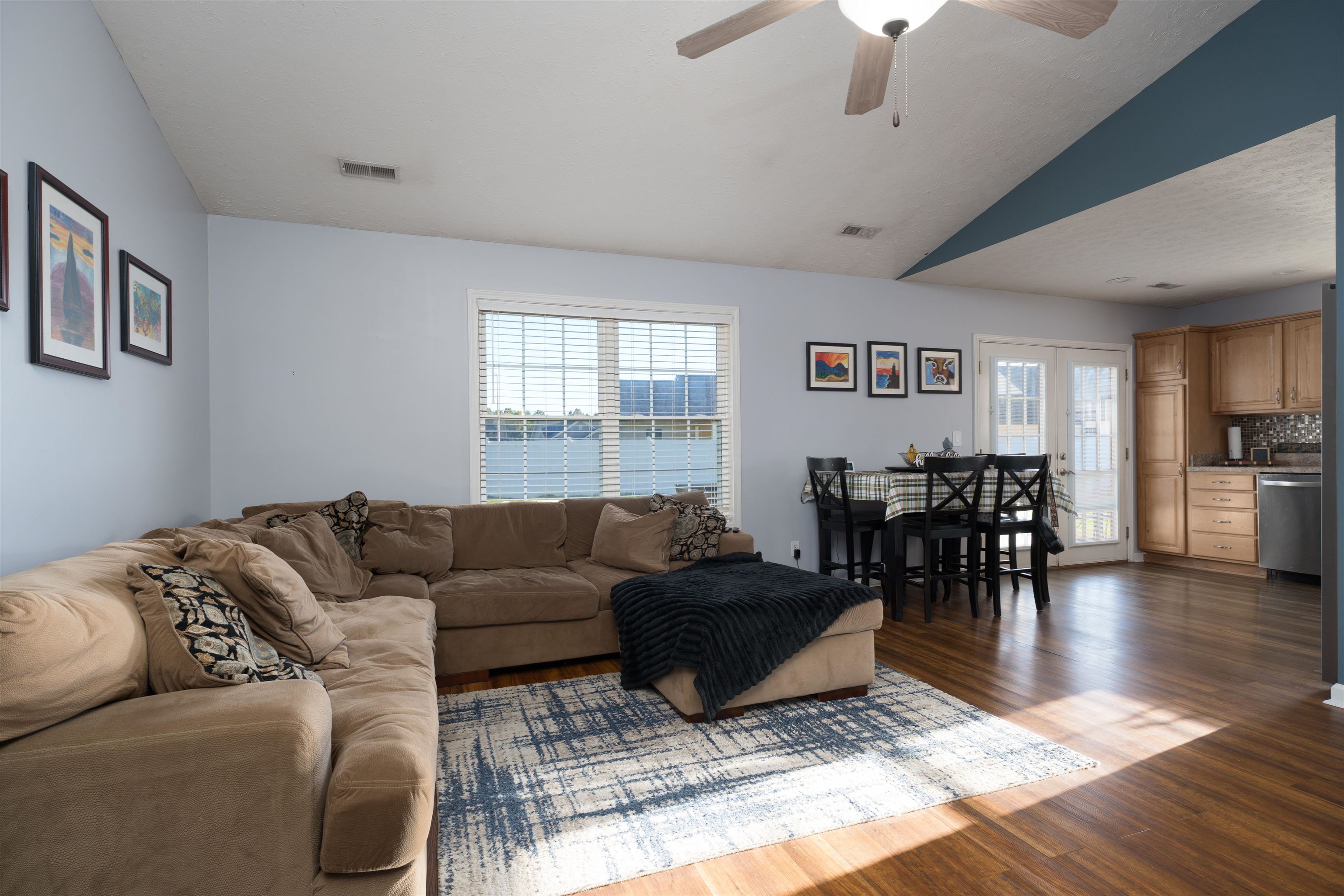 406 Bluegrass Drive, Lewisport, Kentucky 42351, 3 Bedrooms Bedrooms, ,2 BathroomsBathrooms,Single Family Residence,For Sale,Bluegrass Drive,93400