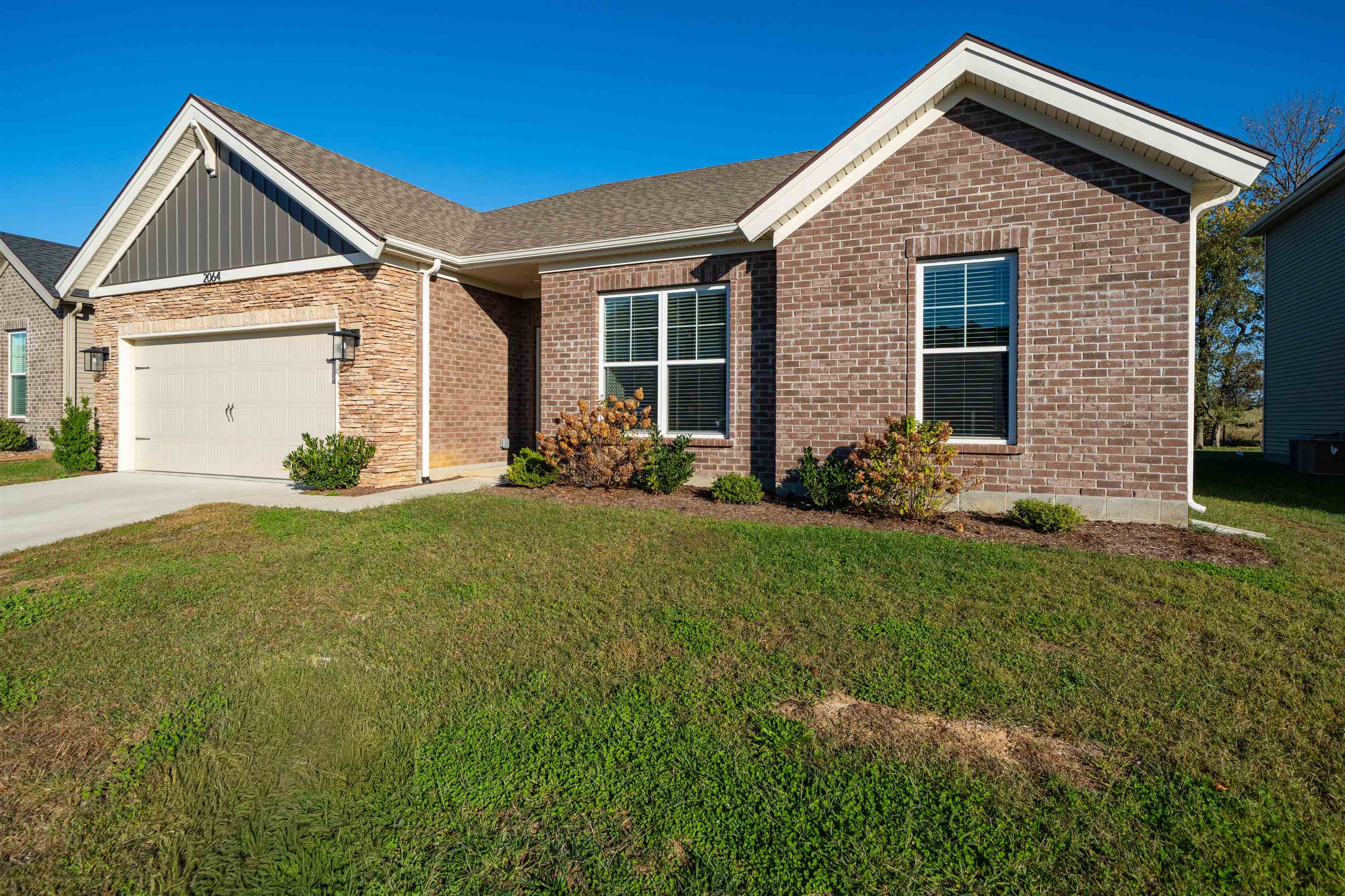 2064 Pebble Wood Drive, Owensboro, Kentucky 42303, 3 Bedrooms Bedrooms, ,2 BathroomsBathrooms,Single Family Residence,For Sale,Pebble Wood Drive,93402