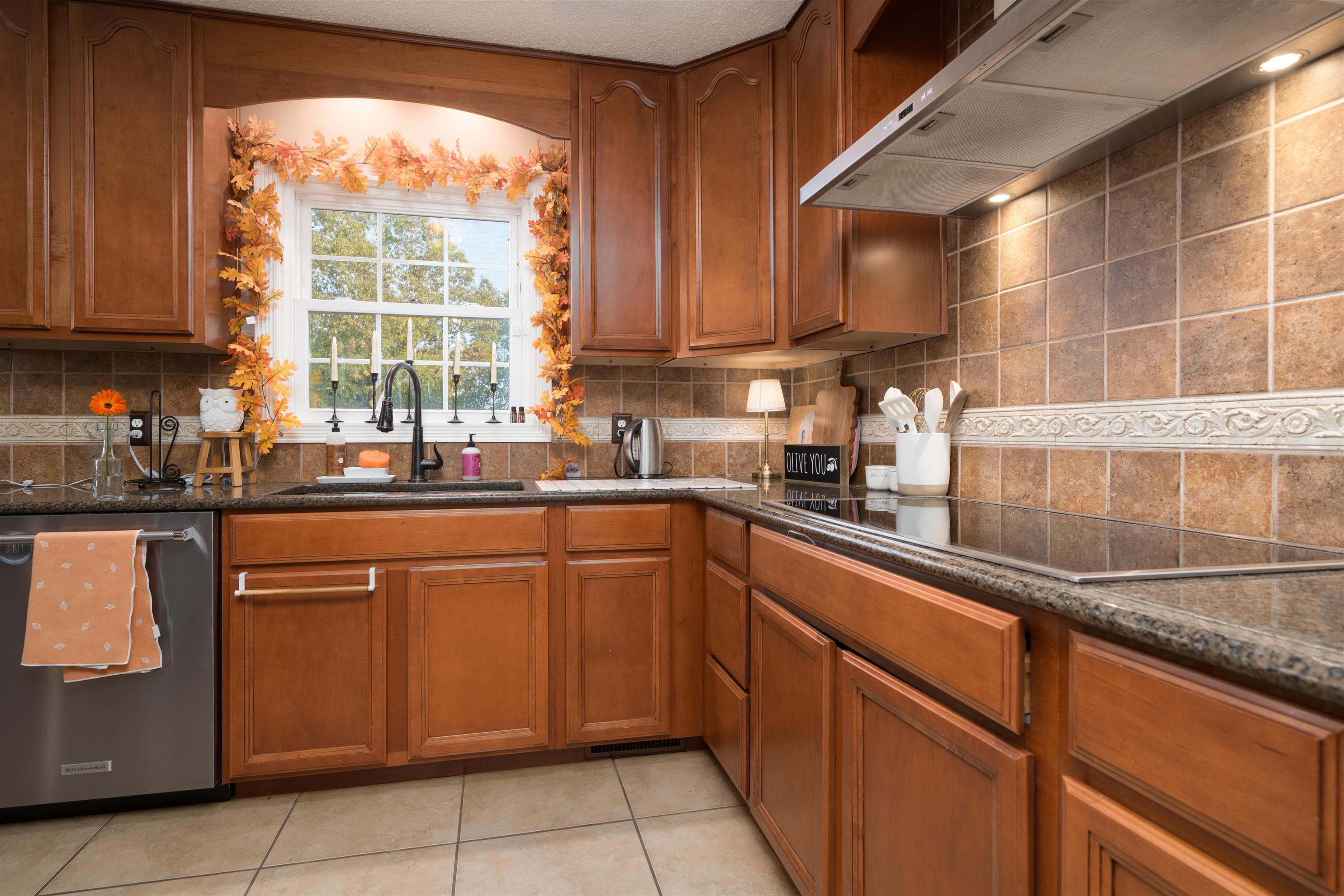 4707 Shell Dr, Owensboro, Kentucky 42303, 3 Bedrooms Bedrooms, ,3 BathroomsBathrooms,Single Family Residence,For Sale,Shell Dr,93403