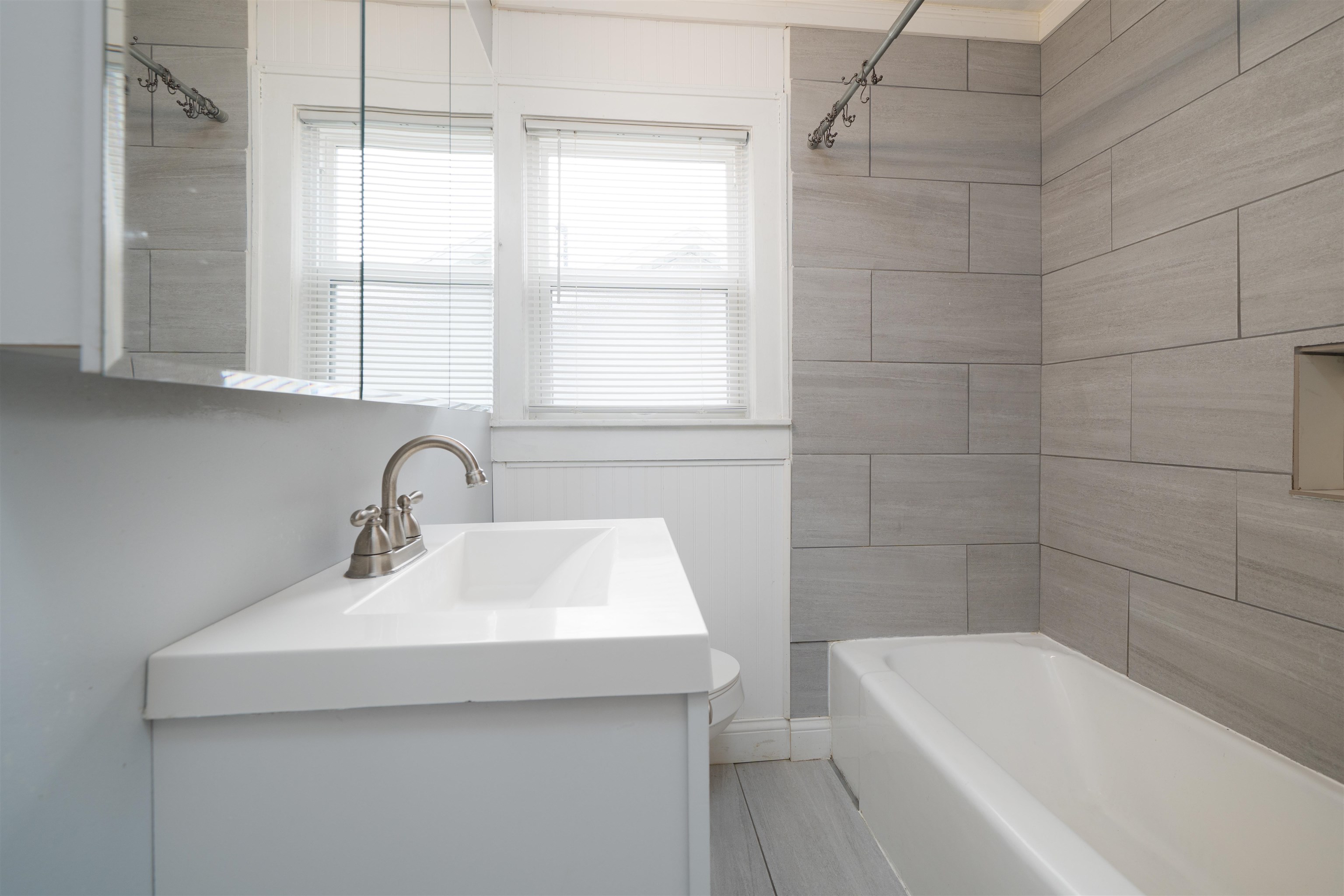 3414 Daviess St, Owensboro, Kentucky 42303, 3 Bedrooms Bedrooms, ,2 BathroomsBathrooms,Single Family Residence,For Sale,Daviess St,93406