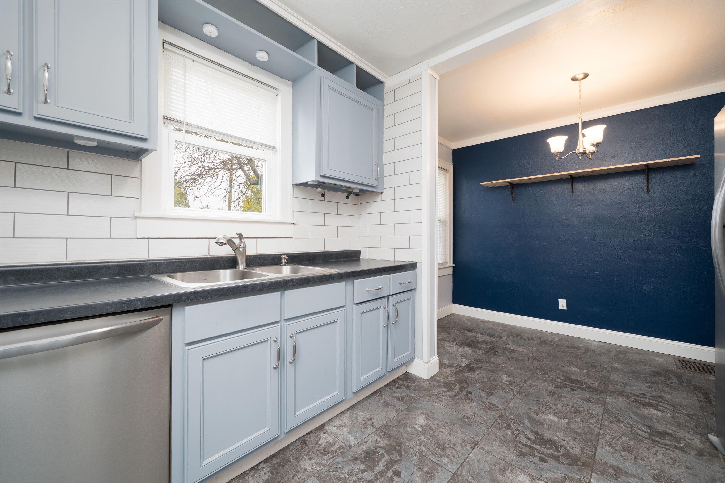 3414 Daviess St, Owensboro, Kentucky 42303, 3 Bedrooms Bedrooms, ,2 BathroomsBathrooms,Single Family Residence,For Sale,Daviess St,93406