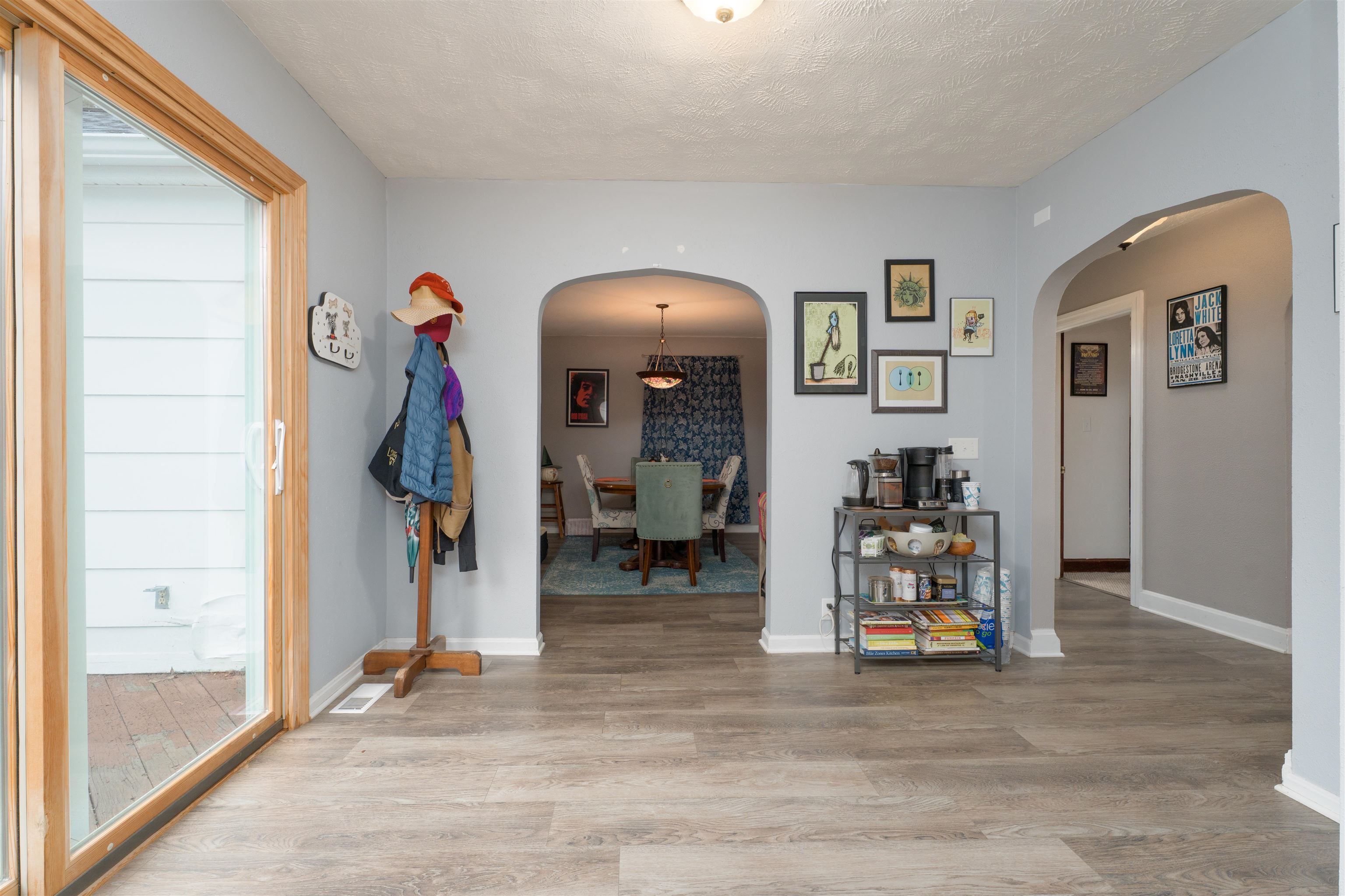 2252 York St S, Owensboro, Kentucky 42301, 4 Bedrooms Bedrooms, ,3 BathroomsBathrooms,Single Family Residence,For Sale,2252 York St S,93413