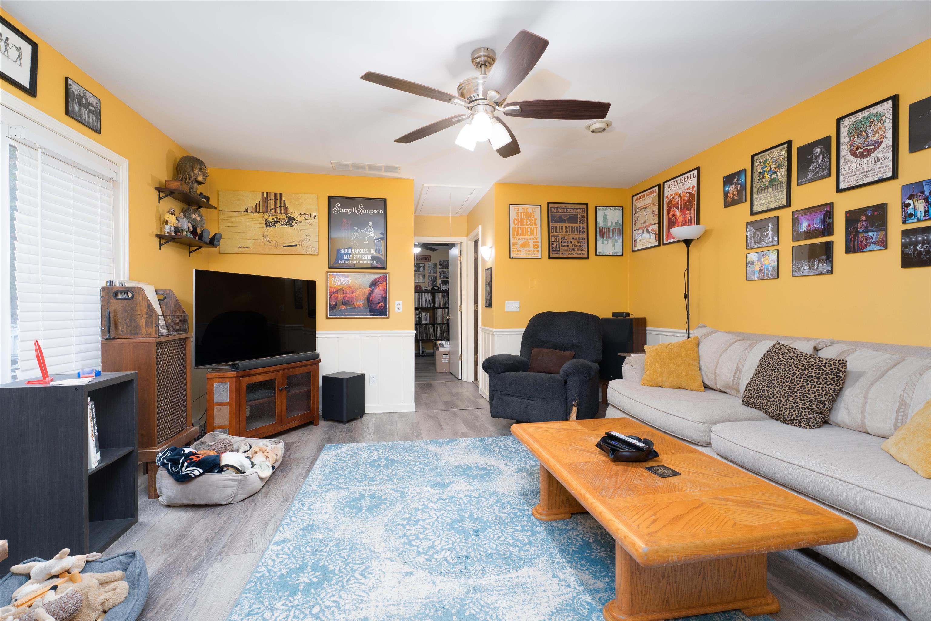 2252 York St S, Owensboro, Kentucky 42301, 4 Bedrooms Bedrooms, ,3 BathroomsBathrooms,Single Family Residence,For Sale,2252 York St S,93413