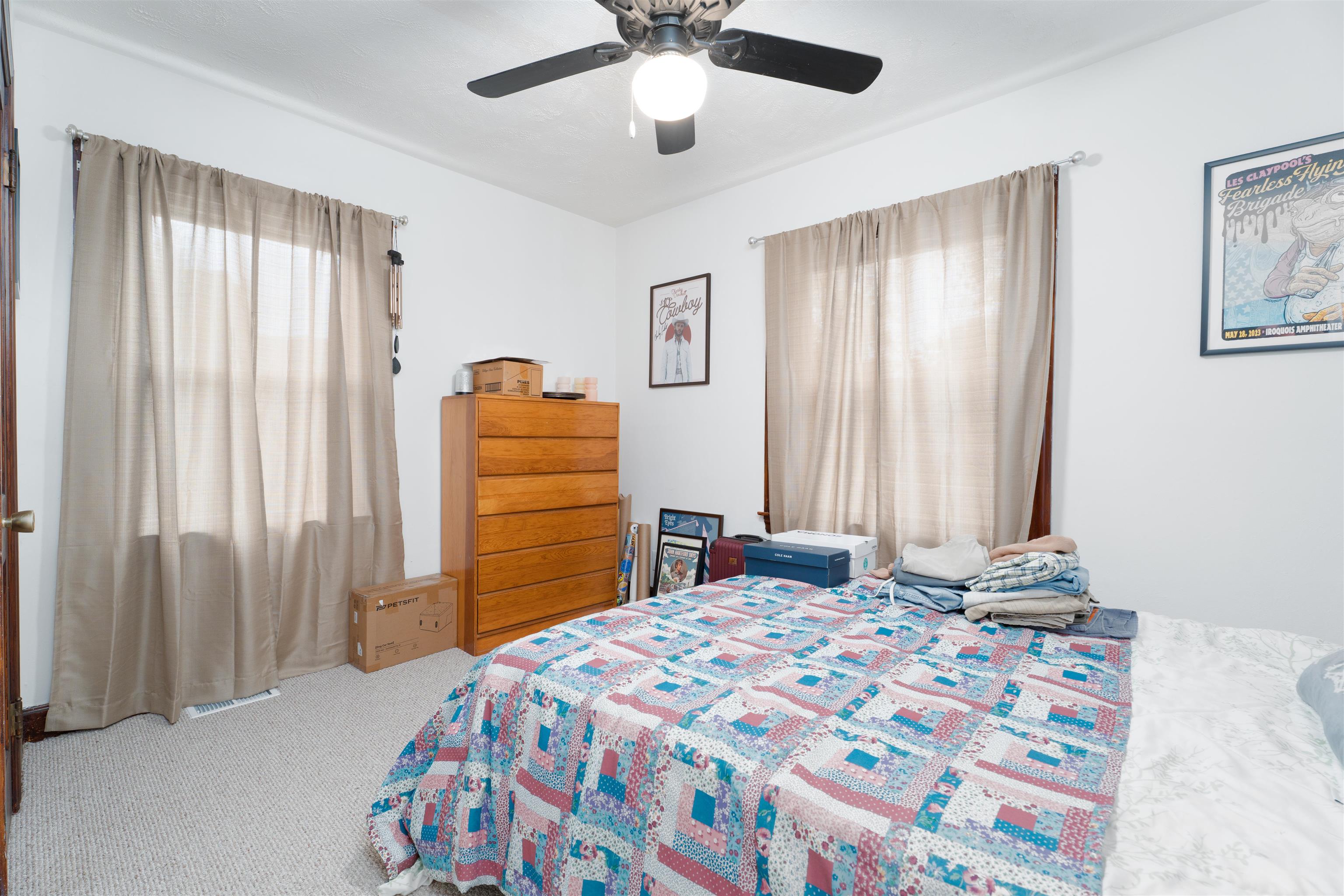 2252 York St S, Owensboro, Kentucky 42301, 4 Bedrooms Bedrooms, ,3 BathroomsBathrooms,Single Family Residence,For Sale,2252 York St S,93413