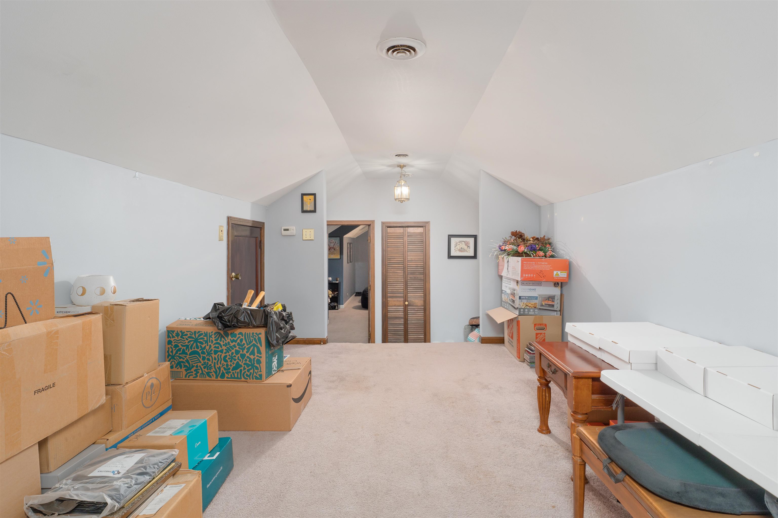 2252 York St S, Owensboro, Kentucky 42301, 4 Bedrooms Bedrooms, ,3 BathroomsBathrooms,Single Family Residence,For Sale,2252 York St S,93413