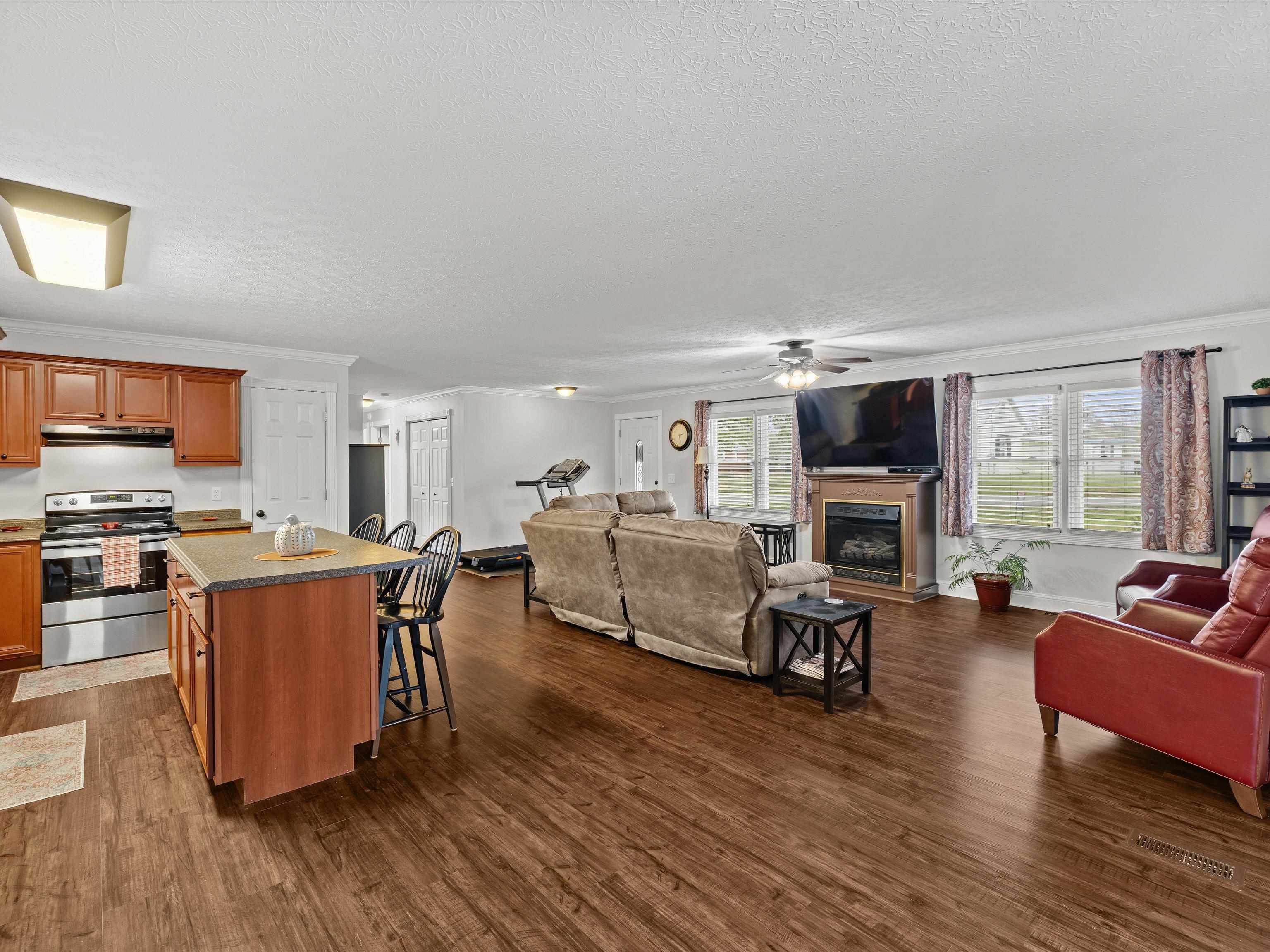 203 Cherry Hill Road, Central City, Kentucky 42330, 3 Bedrooms Bedrooms, ,2 BathroomsBathrooms,Single Family Residence,For Sale,Cherry Hill Road,93423