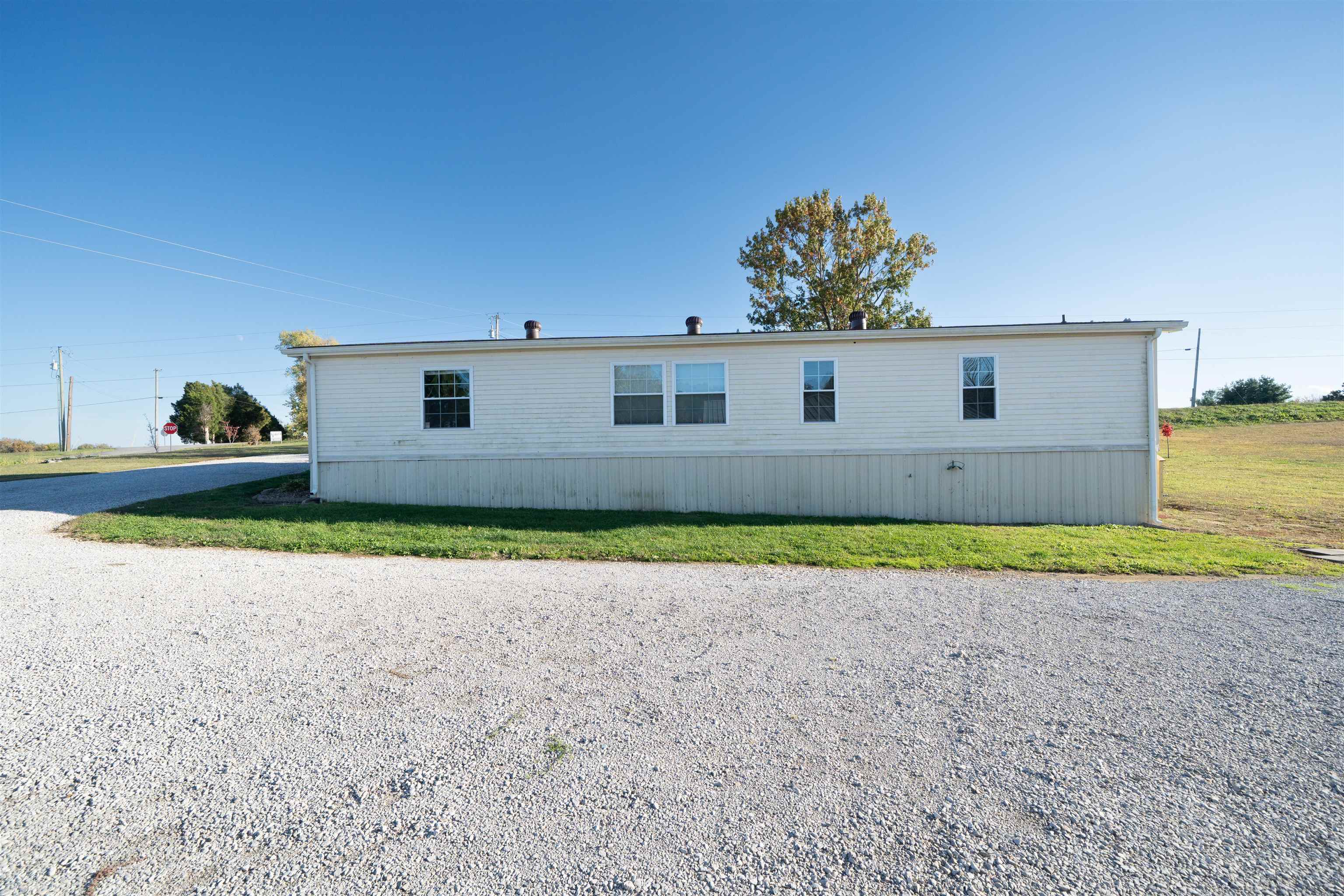 25 Pond Drain Spur Rd, Rumsey, Kentucky 42371, 3 Bedrooms Bedrooms, ,2 BathroomsBathrooms,Single Family Residence,For Sale,Pond Drain Spur Rd,93453