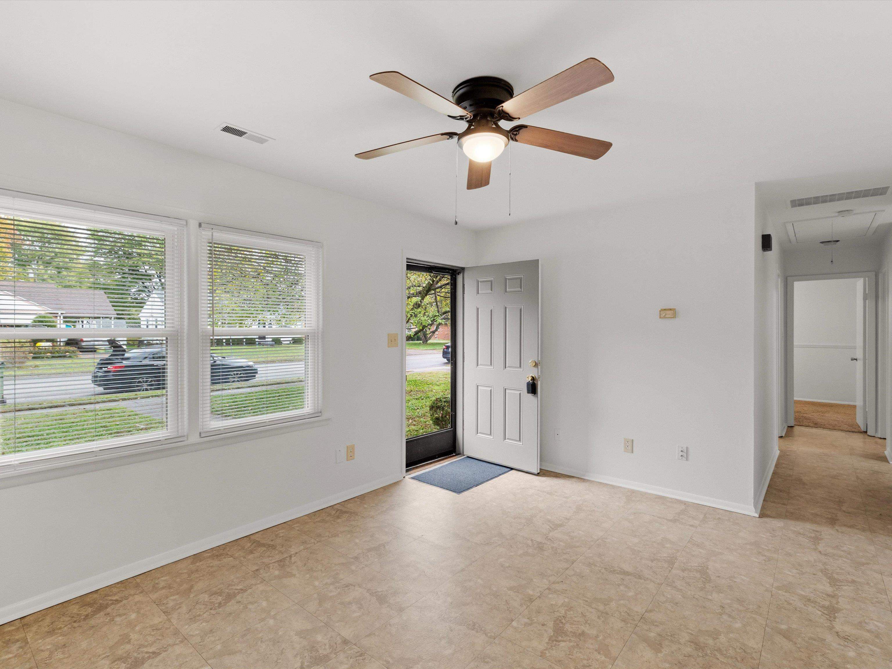 3844 Kipling Dr, Owensboro, Kentucky 42303, 3 Bedrooms Bedrooms, ,1 BathroomBathrooms,Single Family Residence,For Sale,Kipling Dr,93459