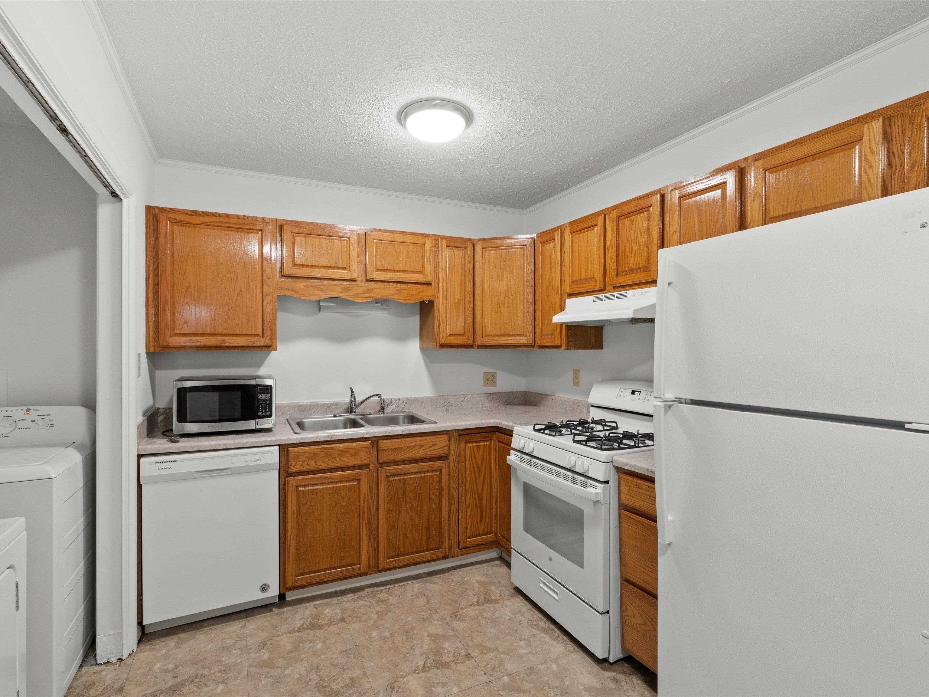 3844 Kipling Dr, Owensboro, Kentucky 42303, 3 Bedrooms Bedrooms, ,1 BathroomBathrooms,Single Family Residence,For Sale,Kipling Dr,93459