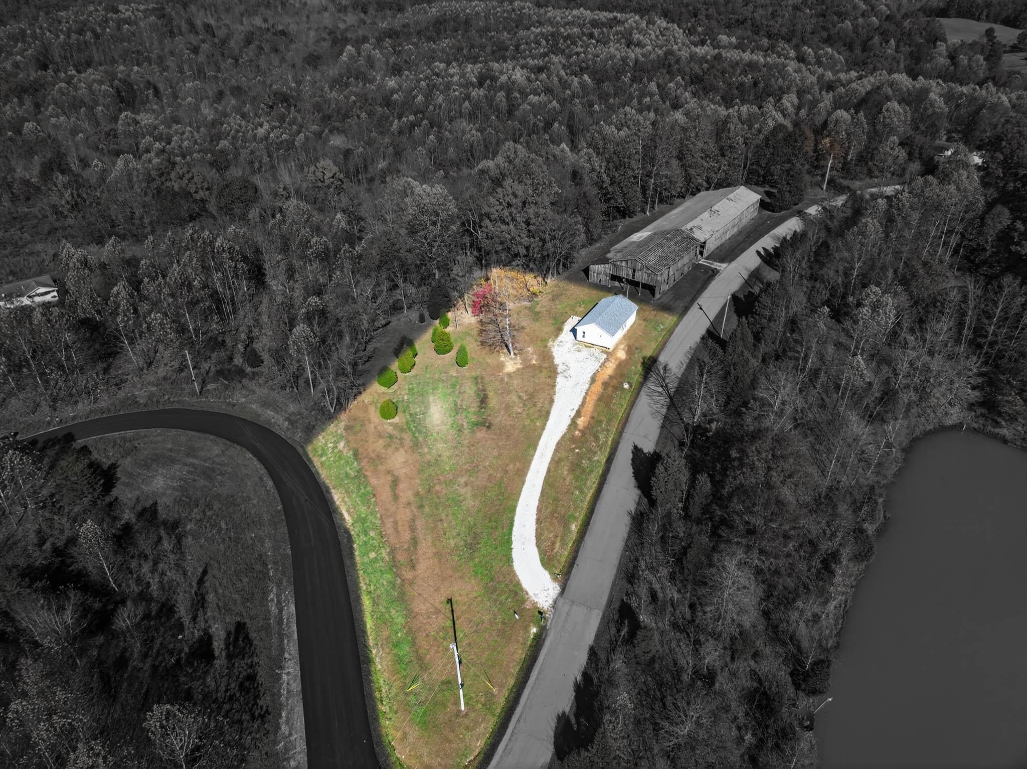 2156 Yeakel Road, Reynolds Station, Kentucky 42368, 1 Bedroom Bedrooms, ,1 BathroomBathrooms,Single Family Residence,For Sale,Yeakel Road,93469