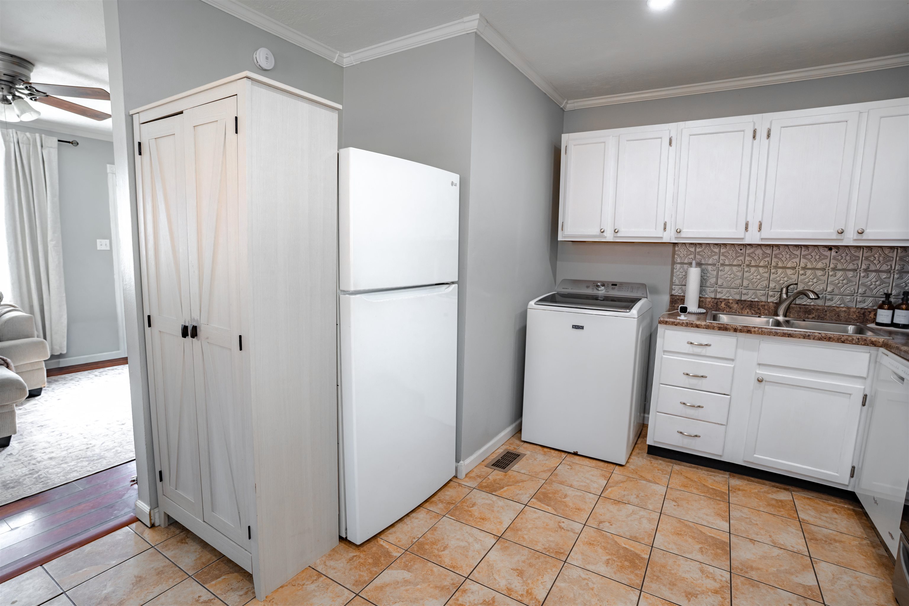 4000 Kipling Dr, Owensboro, Kentucky 42303, 3 Bedrooms Bedrooms, ,1 BathroomBathrooms,Single Family Residence,For Sale,Kipling Dr,93483