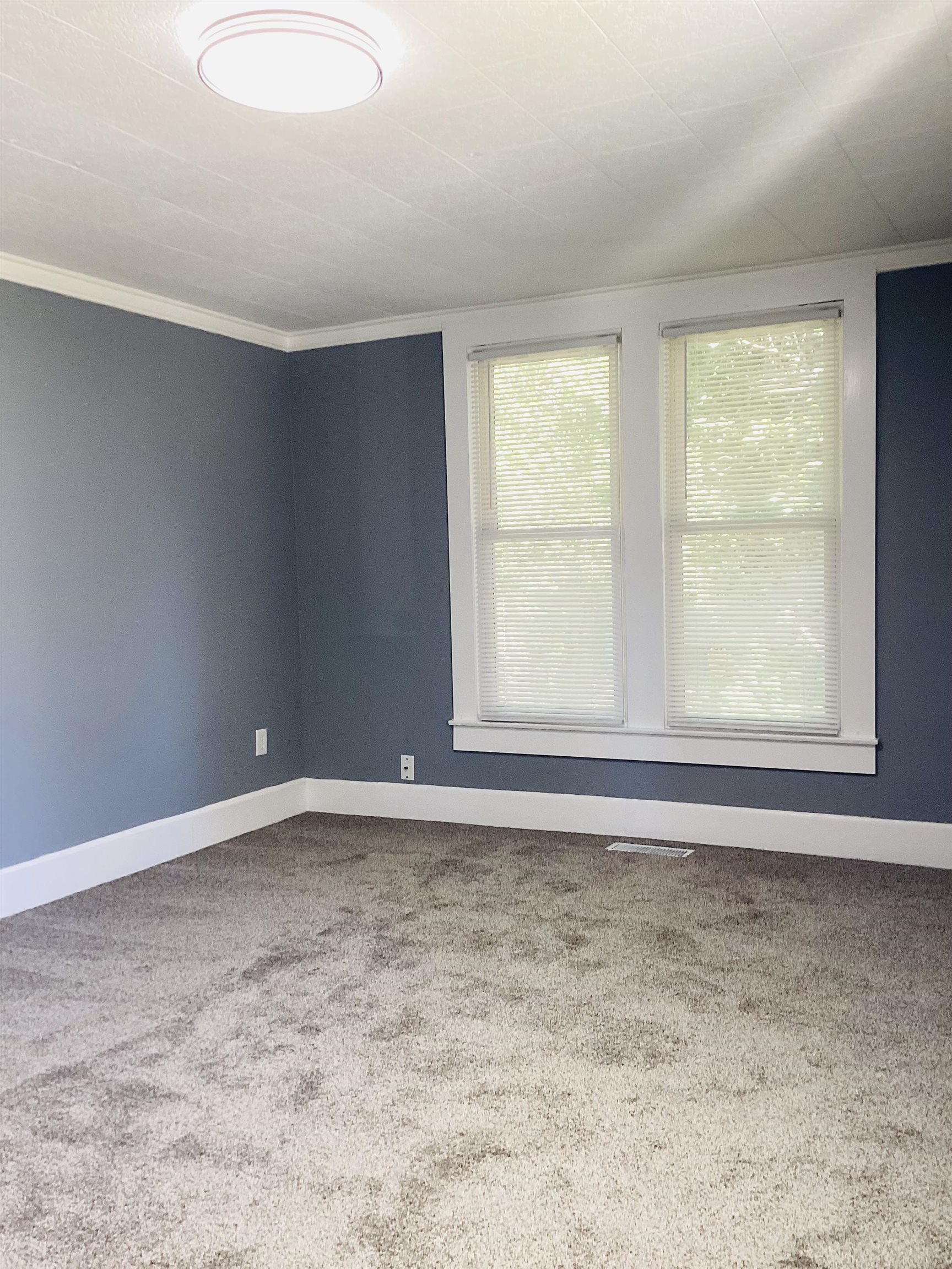 1629 Monarch Ave., Owensboro, Kentucky 42301, 2 Bedrooms Bedrooms, ,1 BathroomBathrooms,Single Family Residence,For Sale,Monarch Ave.,93496