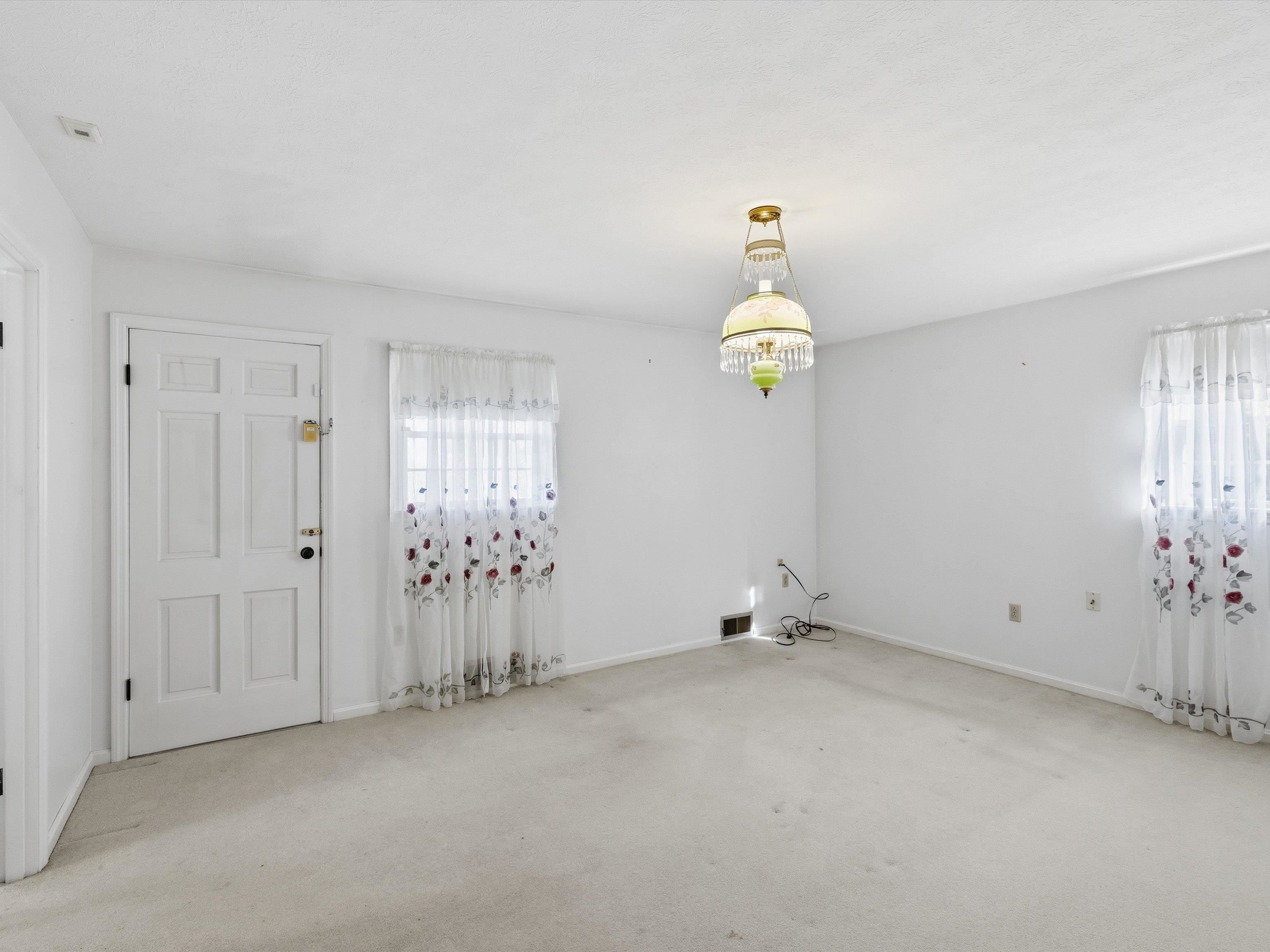 10664 US Hwy 431, Central City, Kentucky 42330, 3 Bedrooms Bedrooms, ,3 BathroomsBathrooms,Single Family Residence,For Sale,US Hwy 431,93499