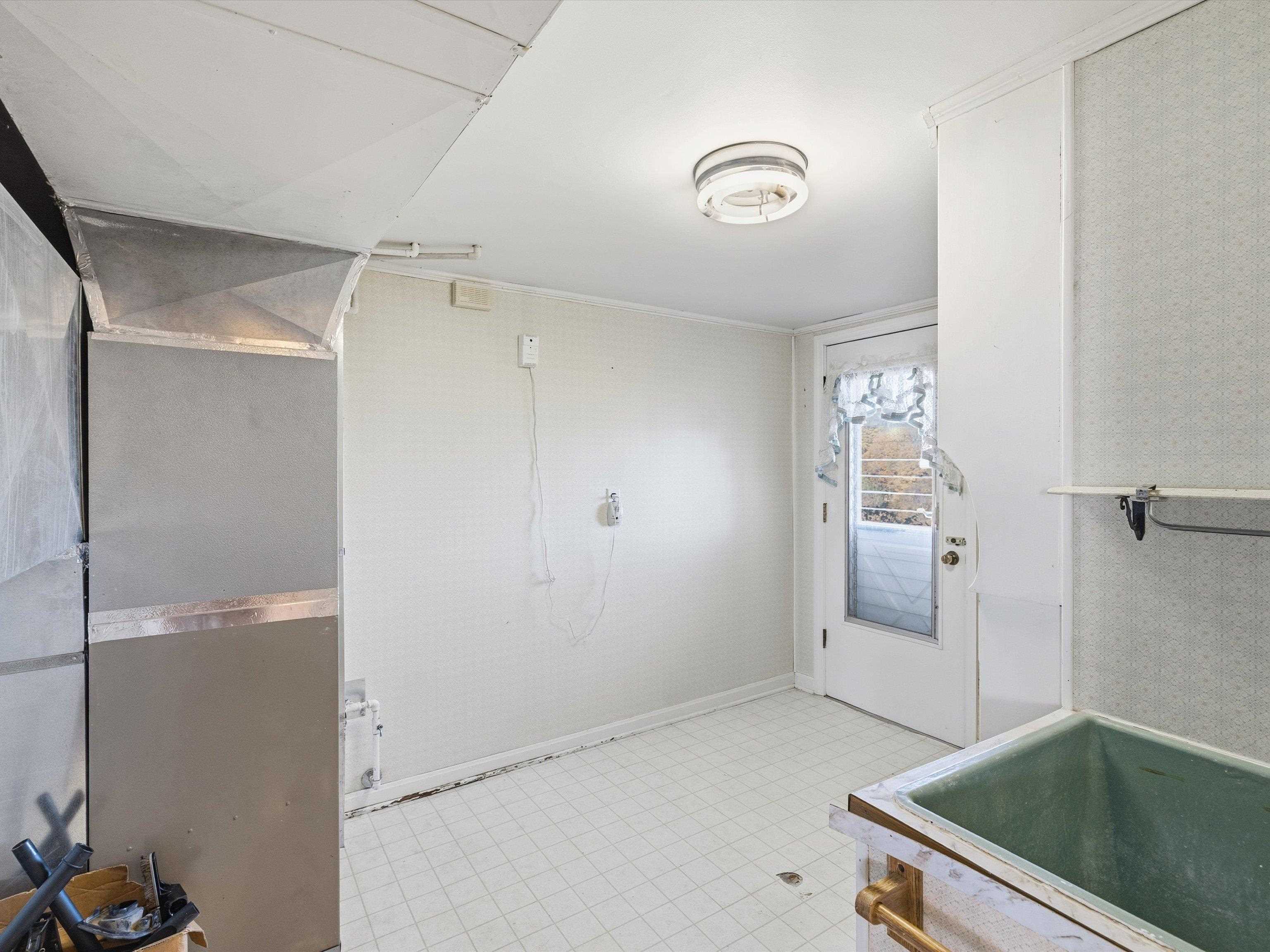 10664 US Hwy 431, Central City, Kentucky 42330, 3 Bedrooms Bedrooms, ,3 BathroomsBathrooms,Single Family Residence,For Sale,US Hwy 431,93499