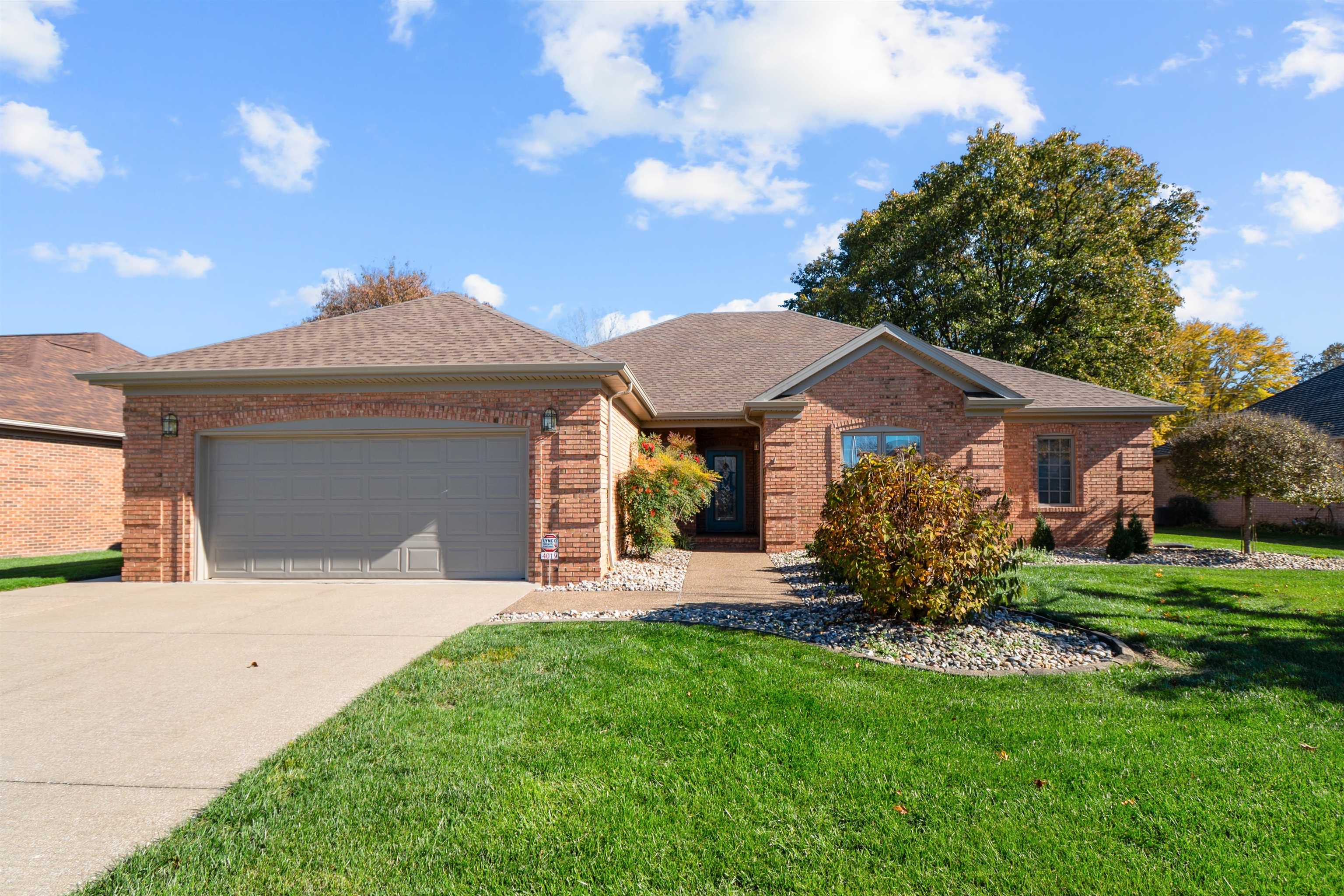 4019 Horseshoe Trace, Owensboro, Kentucky 42303, 4 Bedrooms Bedrooms, ,2 BathroomsBathrooms,Single Family Residence,For Sale,Horseshoe Trace,93501