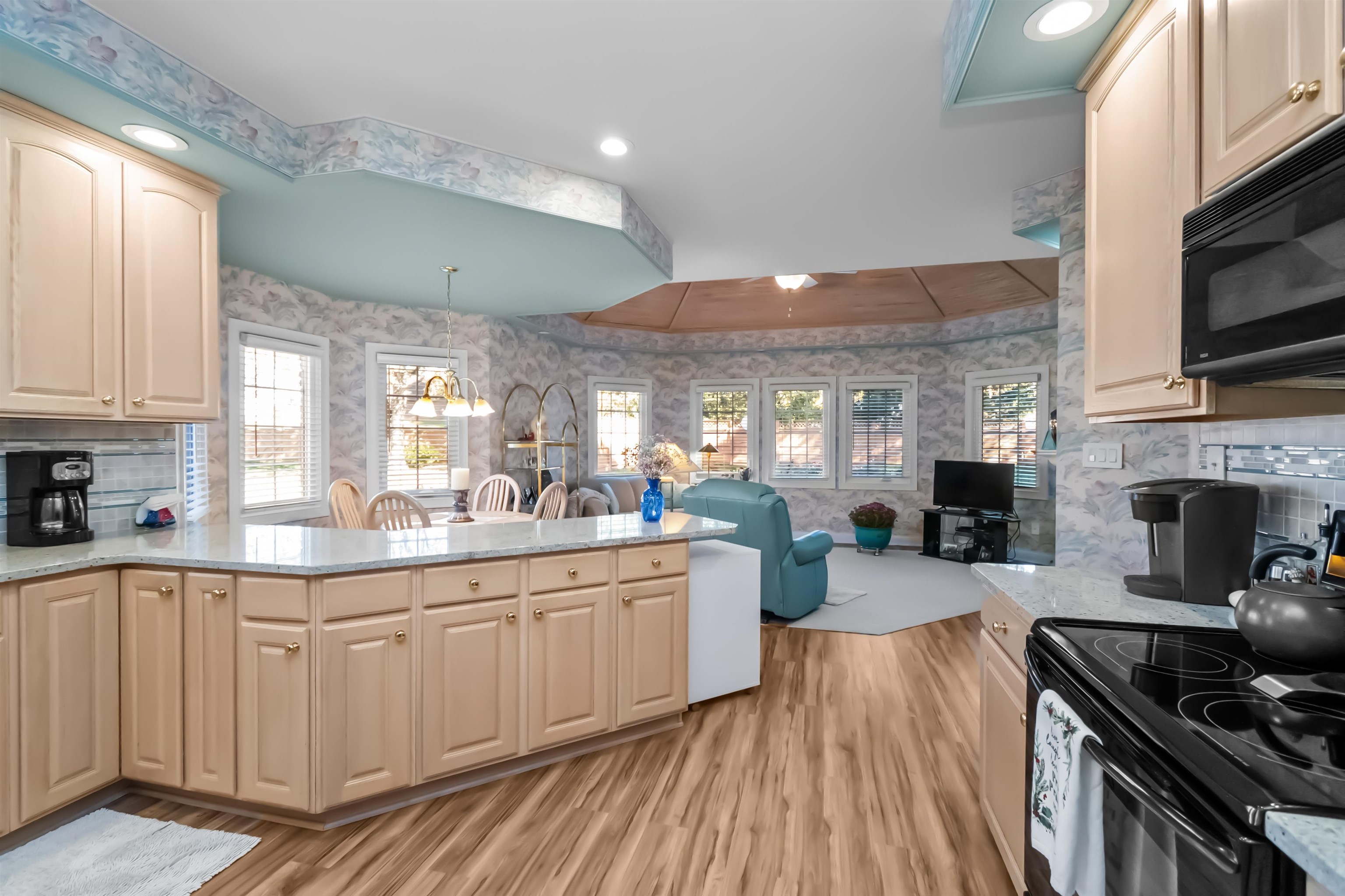 4019 Horseshoe Trace, Owensboro, Kentucky 42303, 4 Bedrooms Bedrooms, ,2 BathroomsBathrooms,Single Family Residence,For Sale,Horseshoe Trace,93501