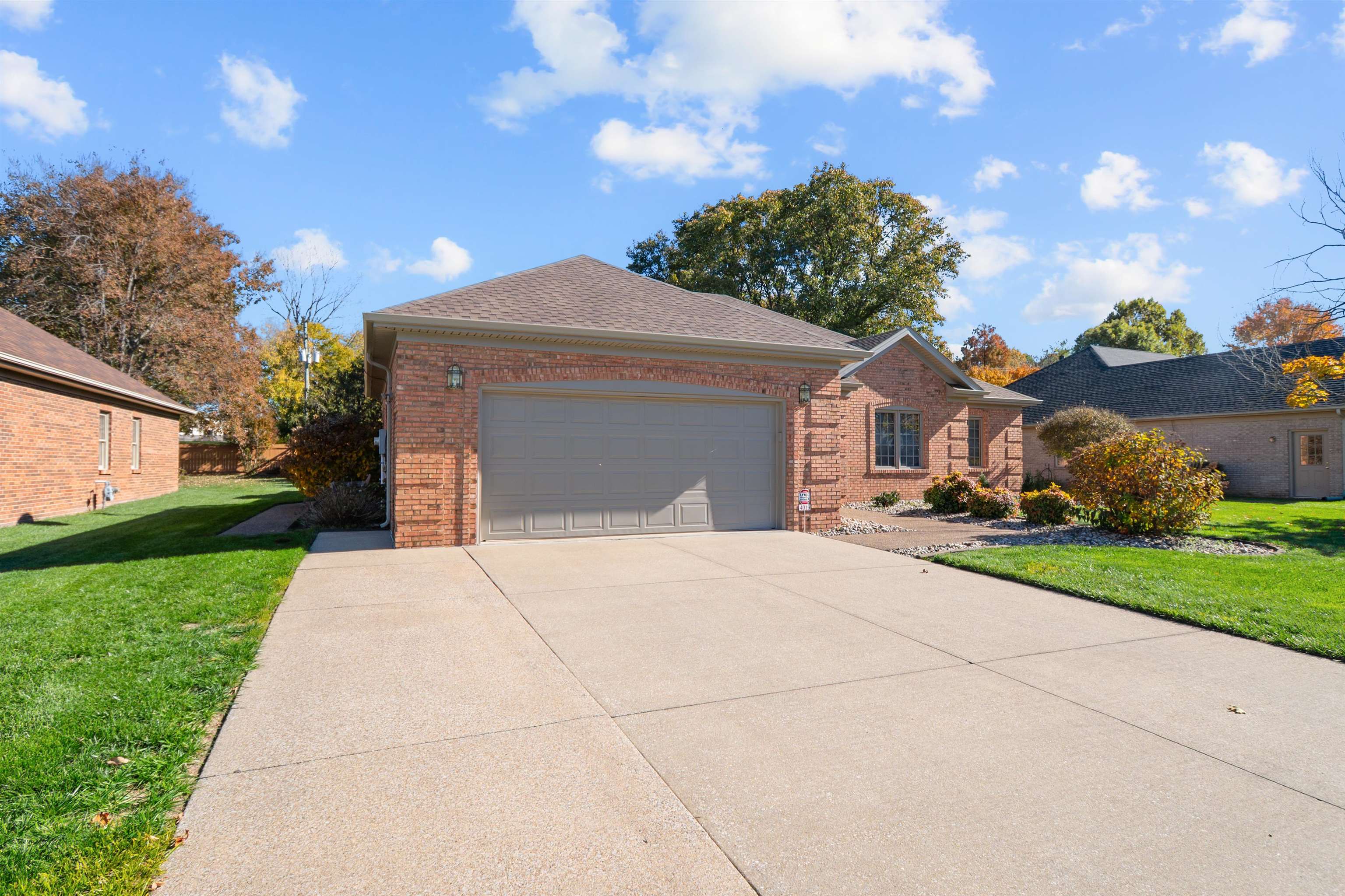 4019 Horseshoe Trace, Owensboro, Kentucky 42303, 4 Bedrooms Bedrooms, ,2 BathroomsBathrooms,Single Family Residence,For Sale,Horseshoe Trace,93501