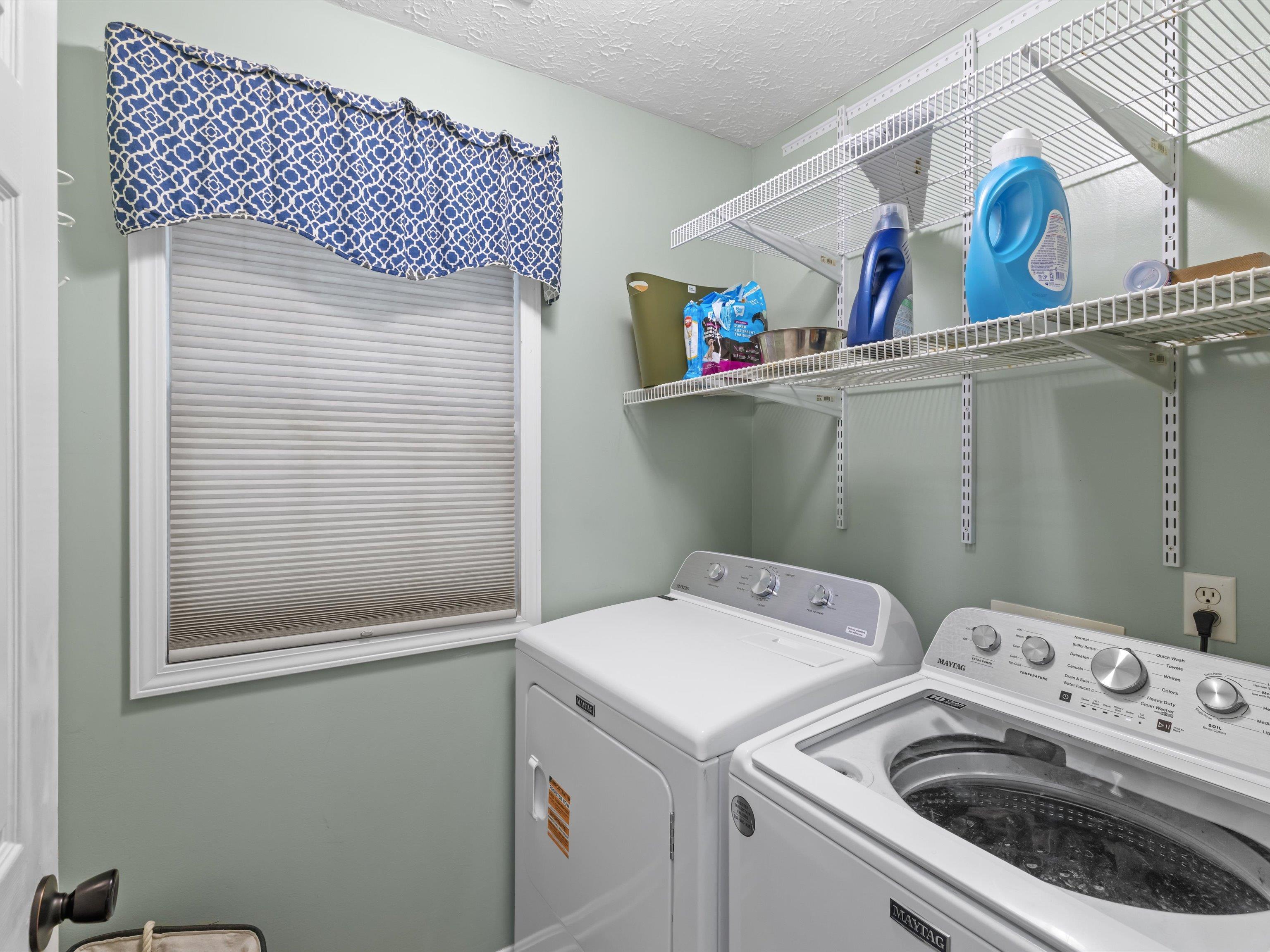 3155 Bridle Way, Owensboro, Kentucky 42303, 3 Bedrooms Bedrooms, ,2 BathroomsBathrooms,Single Family Residence,For Sale,Bridle Way,93502