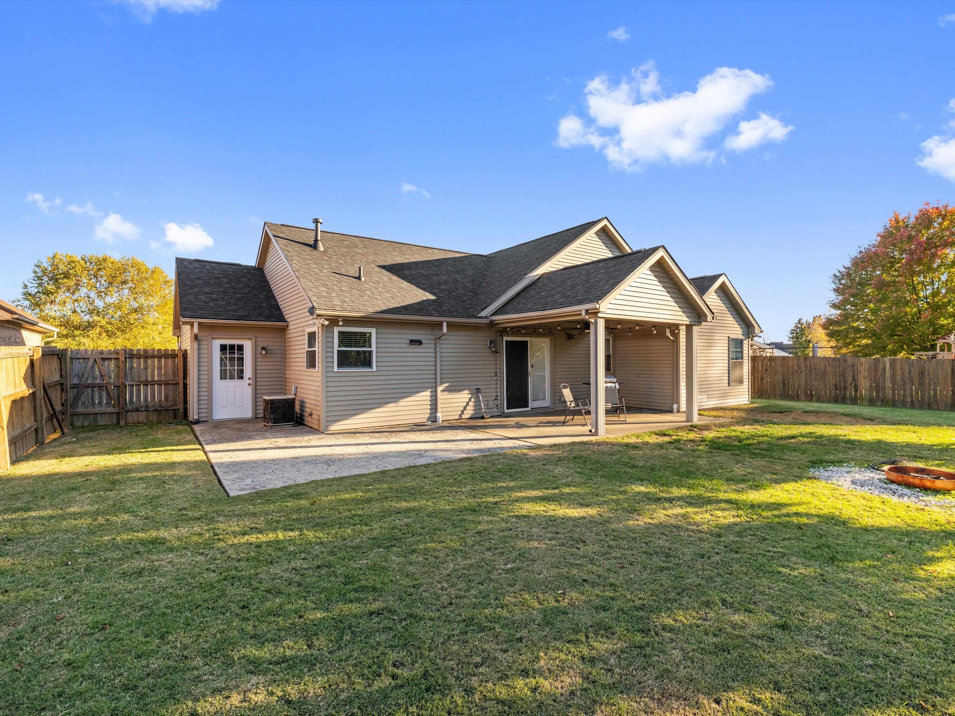 3155 Bridle Way, Owensboro, Kentucky 42303, 3 Bedrooms Bedrooms, ,2 BathroomsBathrooms,Single Family Residence,For Sale,Bridle Way,93502