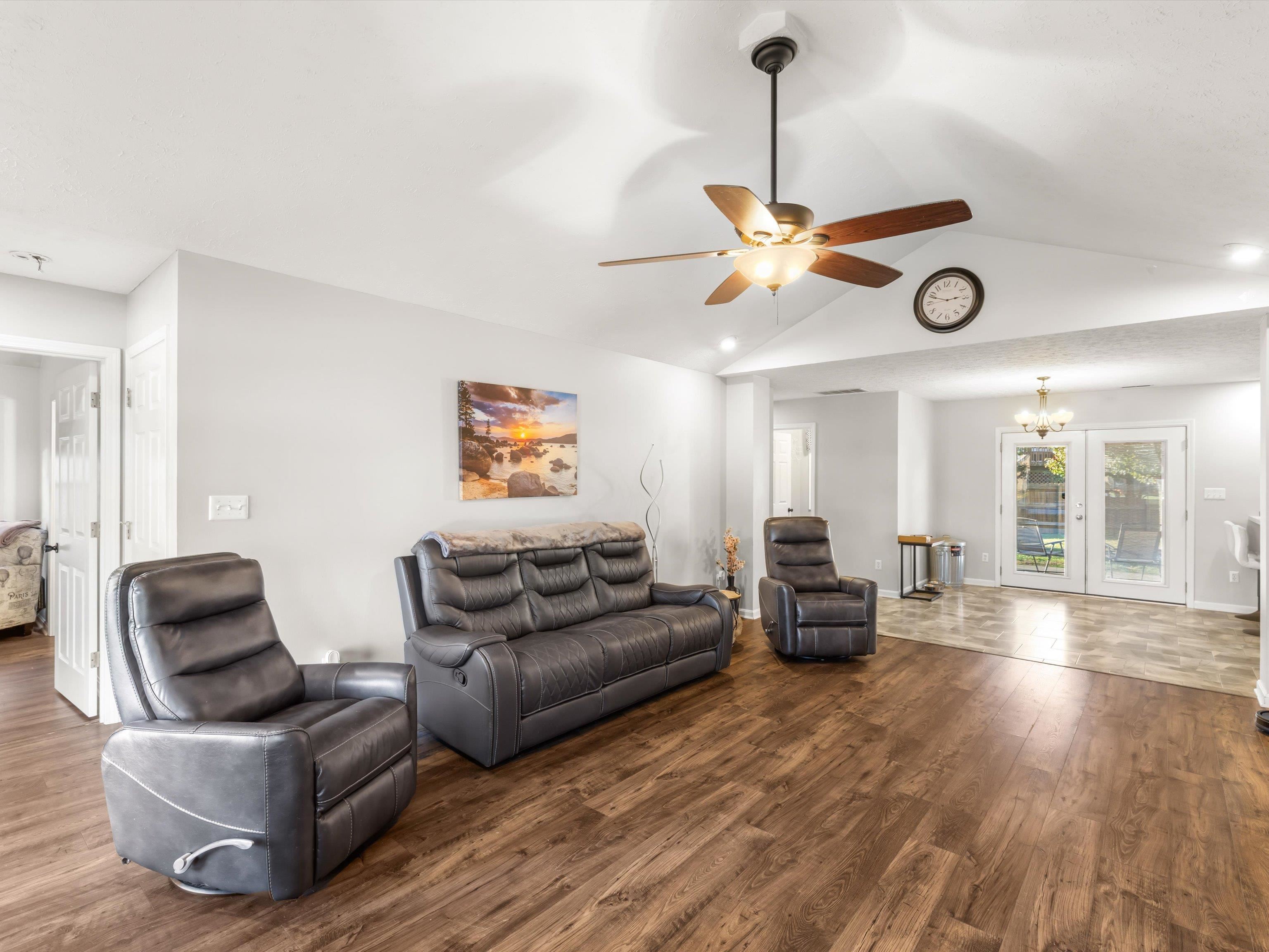 3155 Bridle Way, Owensboro, Kentucky 42303, 3 Bedrooms Bedrooms, ,2 BathroomsBathrooms,Single Family Residence,For Sale,Bridle Way,93502