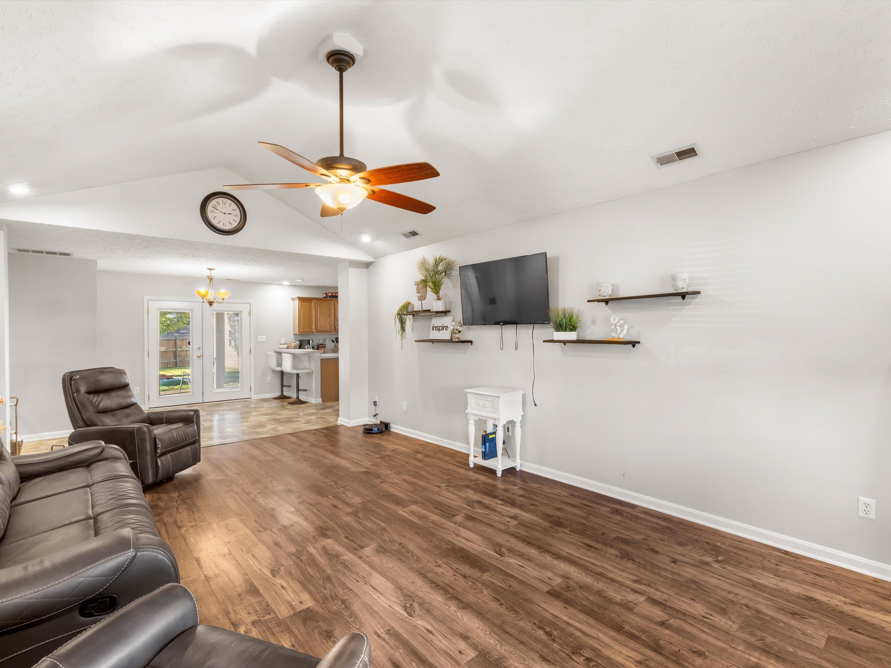 3155 Bridle Way, Owensboro, Kentucky 42303, 3 Bedrooms Bedrooms, ,2 BathroomsBathrooms,Single Family Residence,For Sale,Bridle Way,93502