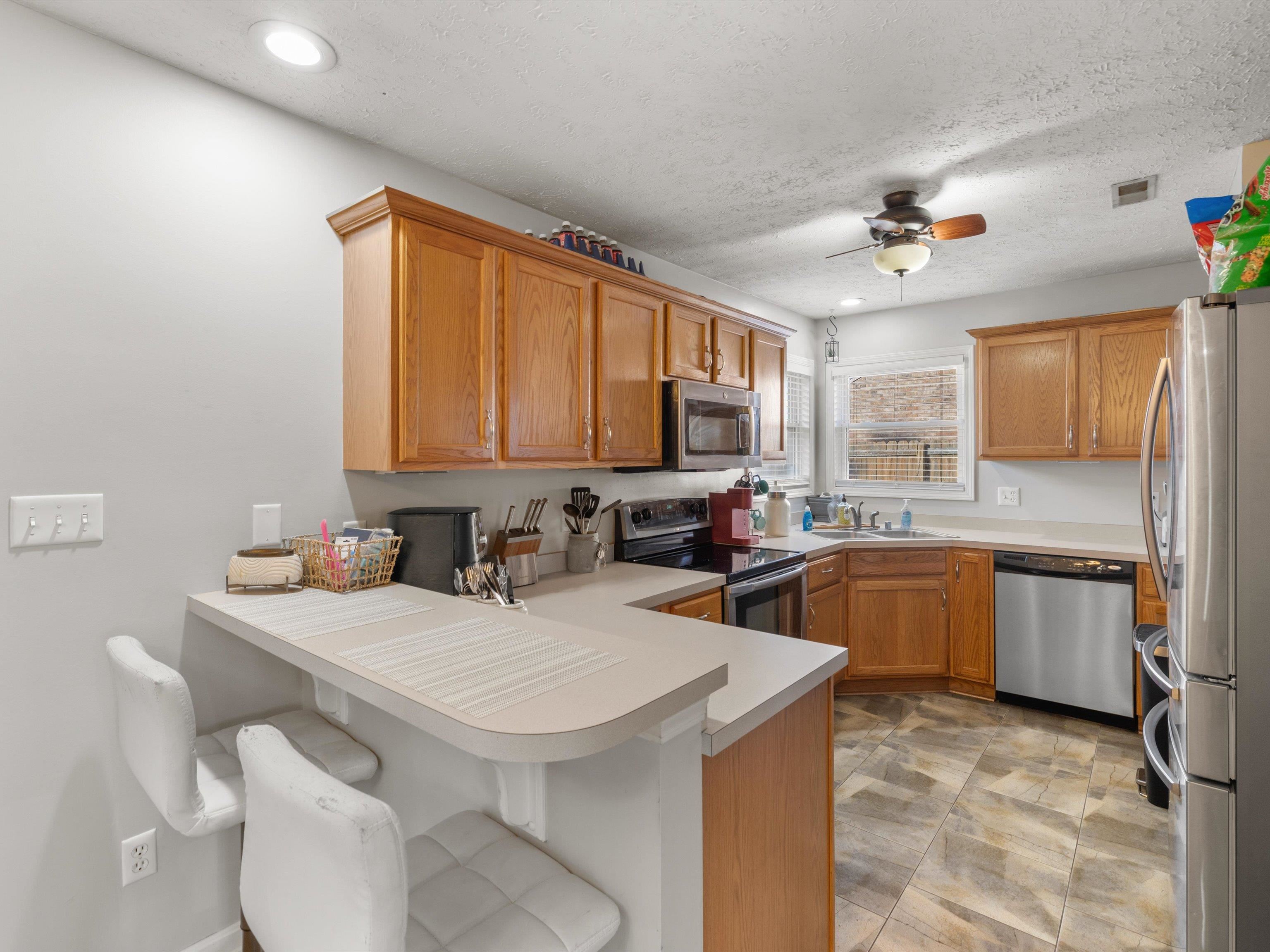 3155 Bridle Way, Owensboro, Kentucky 42303, 3 Bedrooms Bedrooms, ,2 BathroomsBathrooms,Single Family Residence,For Sale,Bridle Way,93502