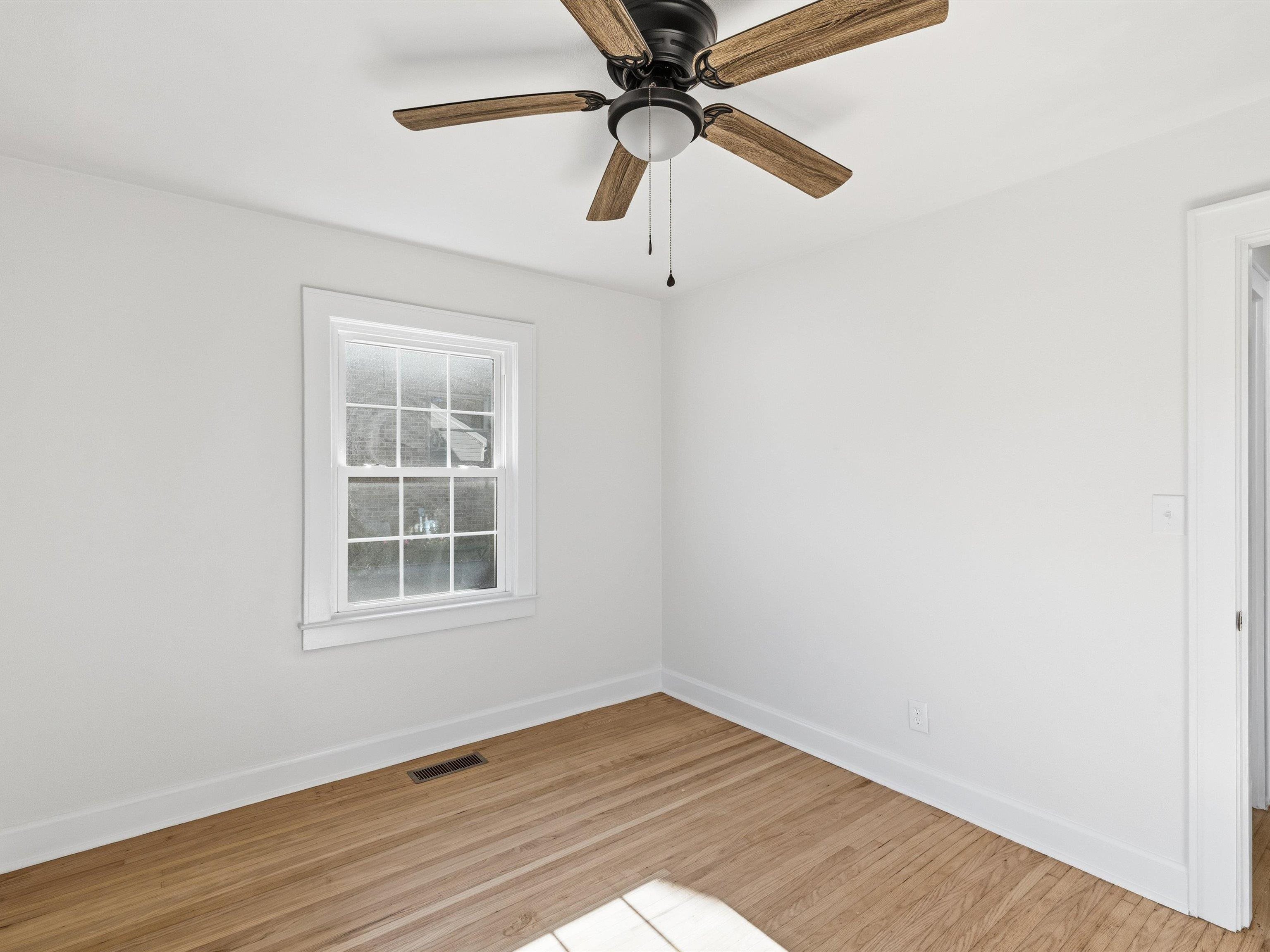 225 Redbud Road, Owensboro, Kentucky 42303, 3 Bedrooms Bedrooms, ,1 BathroomBathrooms,Single Family Residence,For Sale,Redbud Road,93504