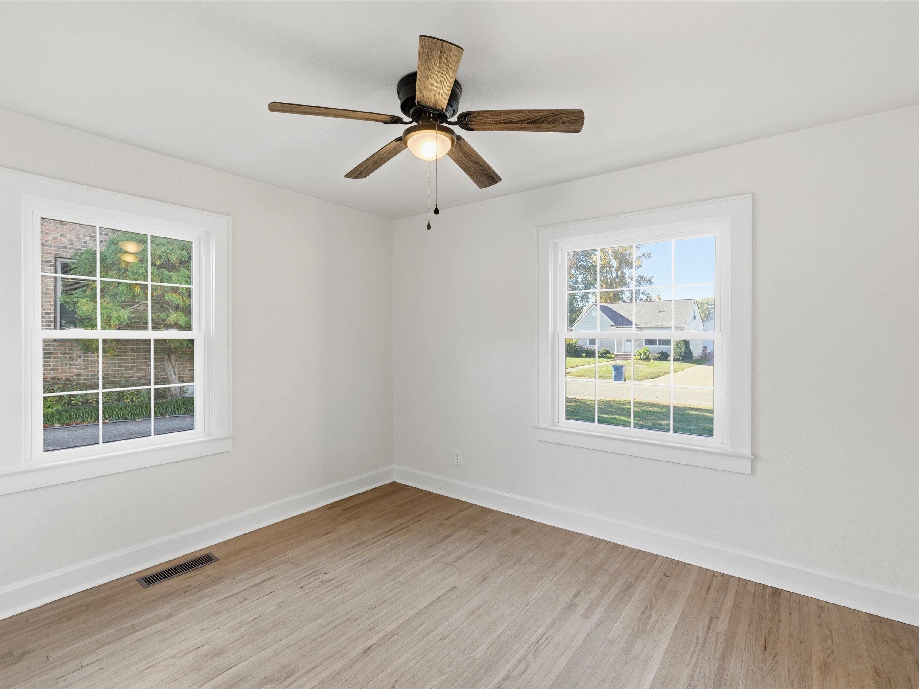 225 Redbud Road, Owensboro, Kentucky 42303, 3 Bedrooms Bedrooms, ,1 BathroomBathrooms,Single Family Residence,For Sale,Redbud Road,93504