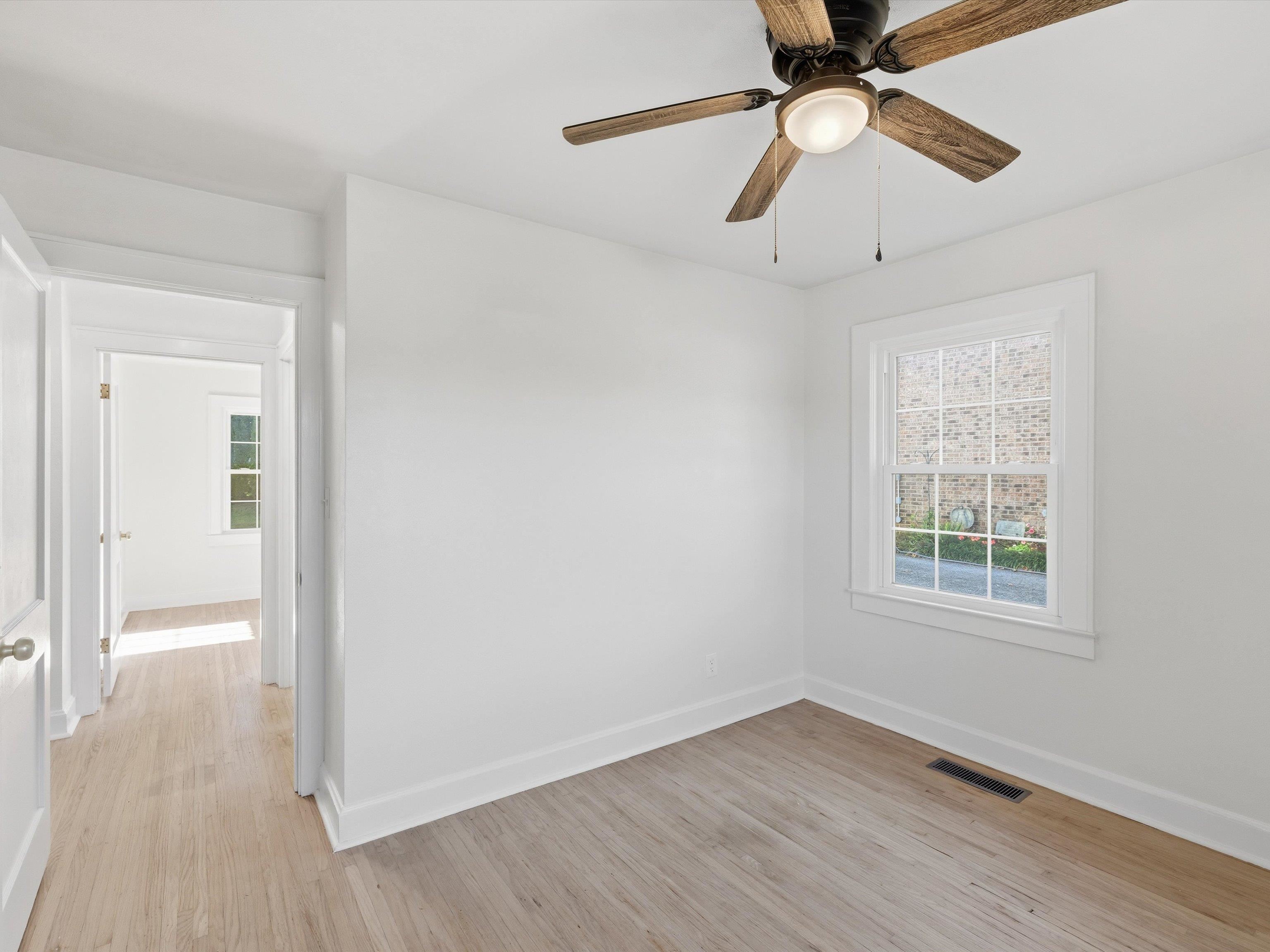 225 Redbud Road, Owensboro, Kentucky 42303, 3 Bedrooms Bedrooms, ,1 BathroomBathrooms,Single Family Residence,For Sale,Redbud Road,93504