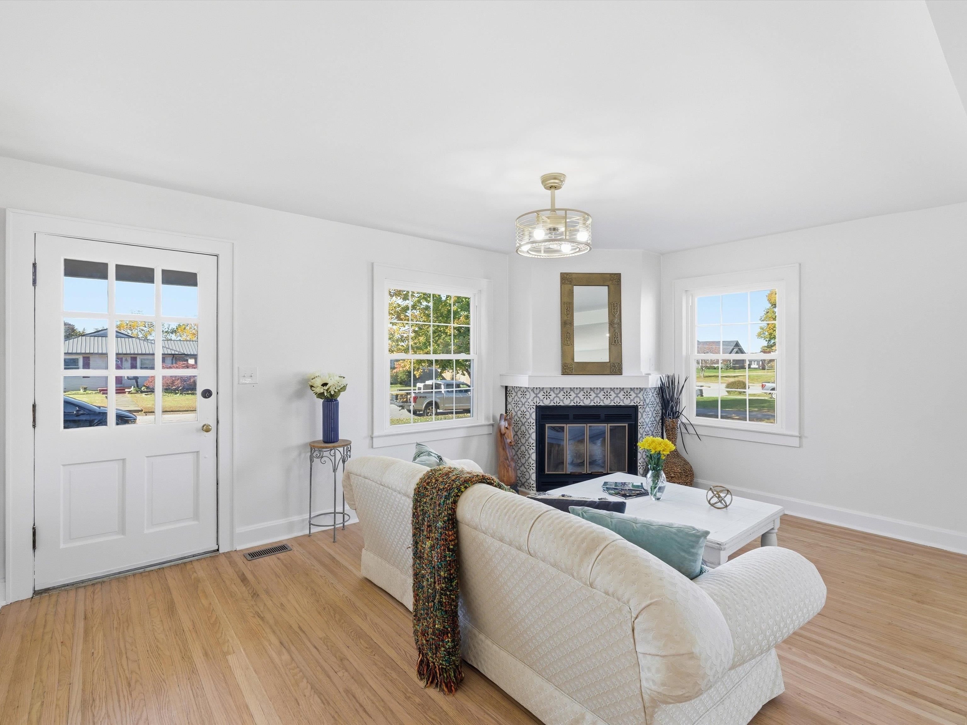 225 Redbud Road, Owensboro, Kentucky 42303, 3 Bedrooms Bedrooms, ,1 BathroomBathrooms,Single Family Residence,For Sale,Redbud Road,93504