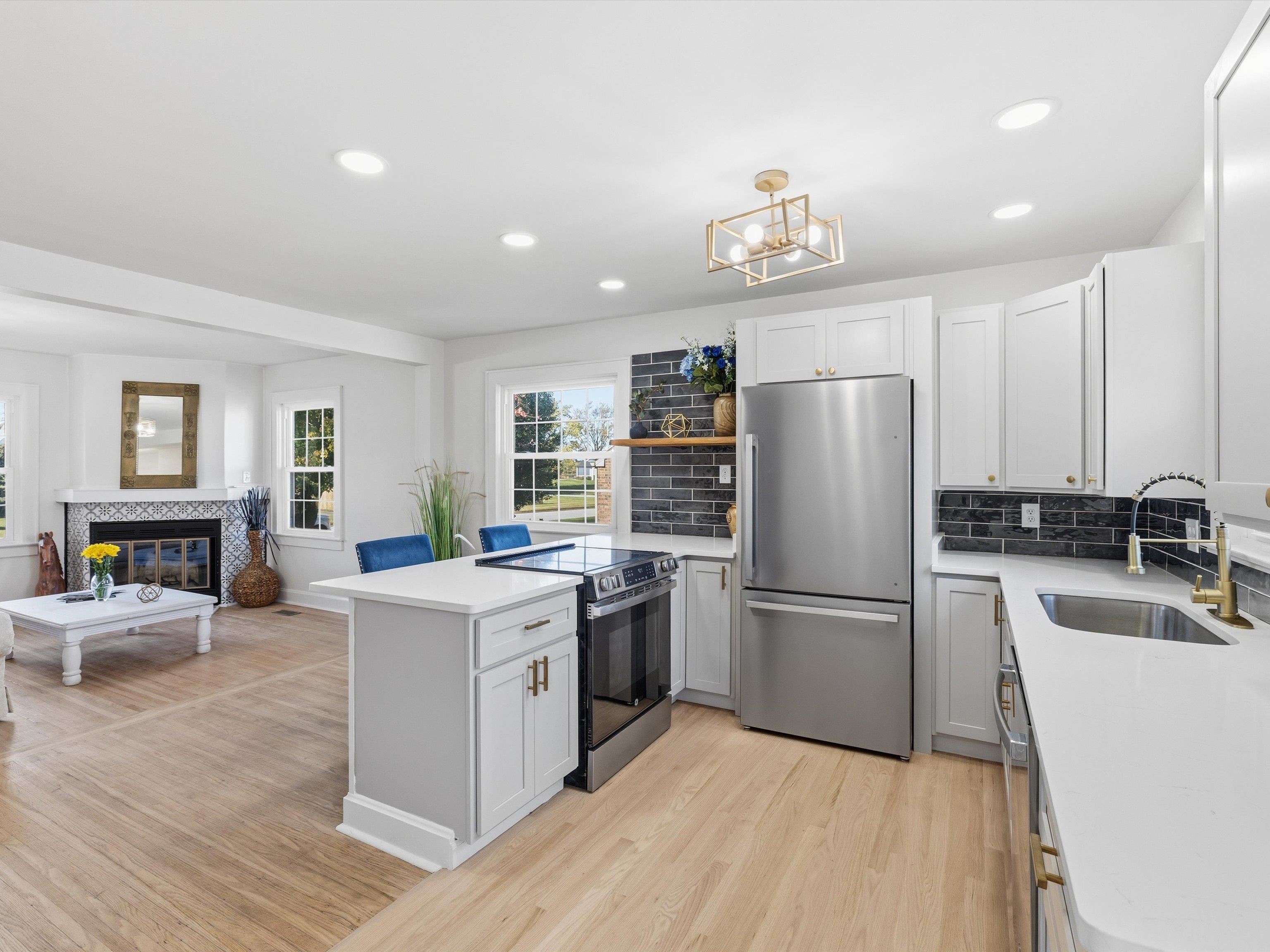 225 Redbud Road, Owensboro, Kentucky 42303, 3 Bedrooms Bedrooms, ,1 BathroomBathrooms,Single Family Residence,For Sale,Redbud Road,93504