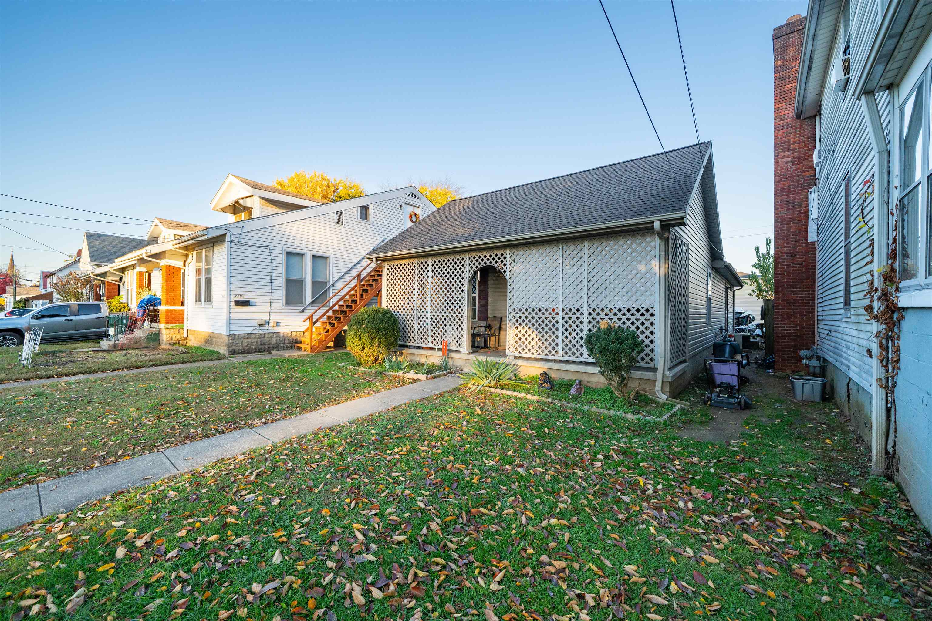 721 Bolivar St, Owensboro, Kentucky 42301, 3 Bedrooms Bedrooms, ,2 BathroomsBathrooms,Single Family Residence,For Sale,Bolivar St,93529