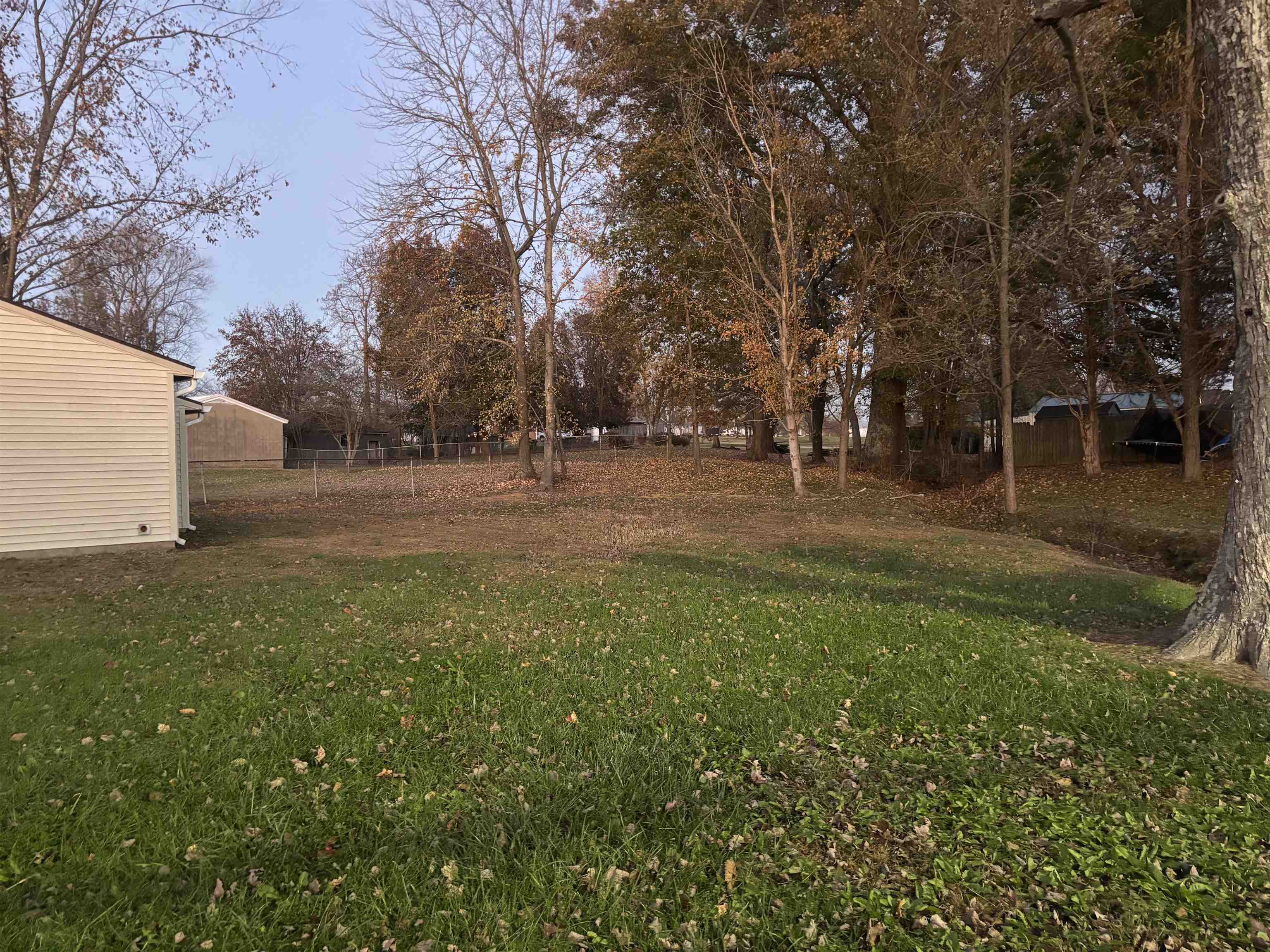 10570 Jefferson Street, Whitesville, Kentucky 42378, 3 Bedrooms Bedrooms, ,2 BathroomsBathrooms,Single Family Residence,For Sale,Jefferson Street,93531