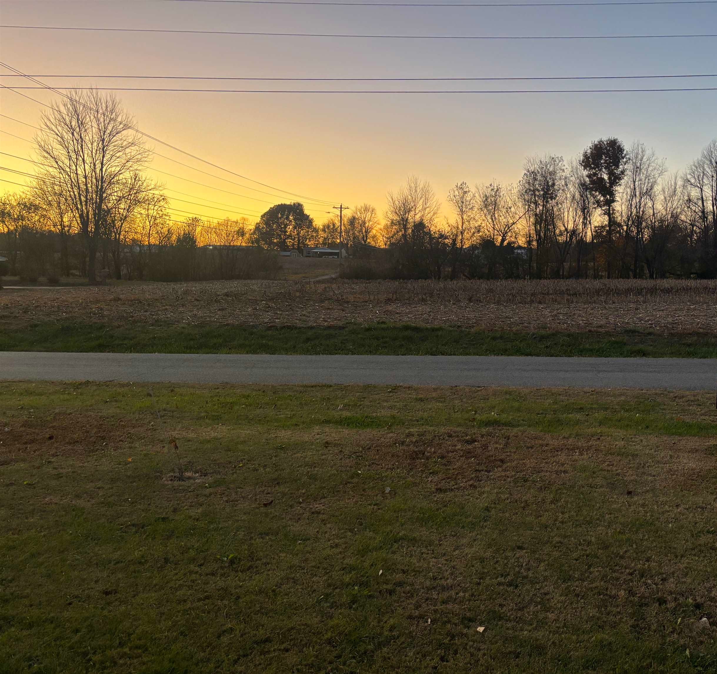 10570 Jefferson Street, Whitesville, Kentucky 42378, 3 Bedrooms Bedrooms, ,2 BathroomsBathrooms,Single Family Residence,For Sale,Jefferson Street,93531