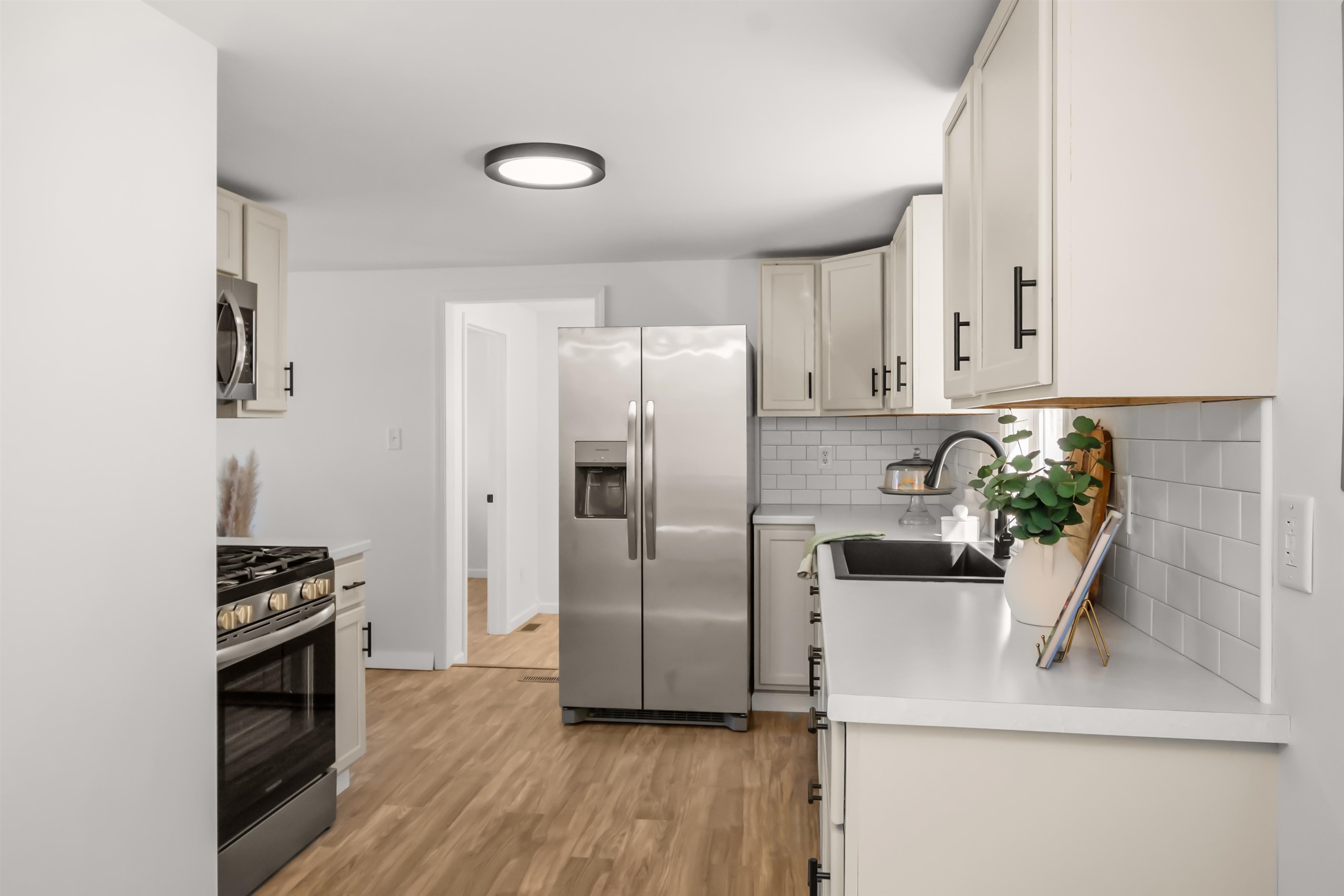 10570 Jefferson Street, Whitesville, Kentucky 42378, 3 Bedrooms Bedrooms, ,2 BathroomsBathrooms,Single Family Residence,For Sale,Jefferson Street,93531