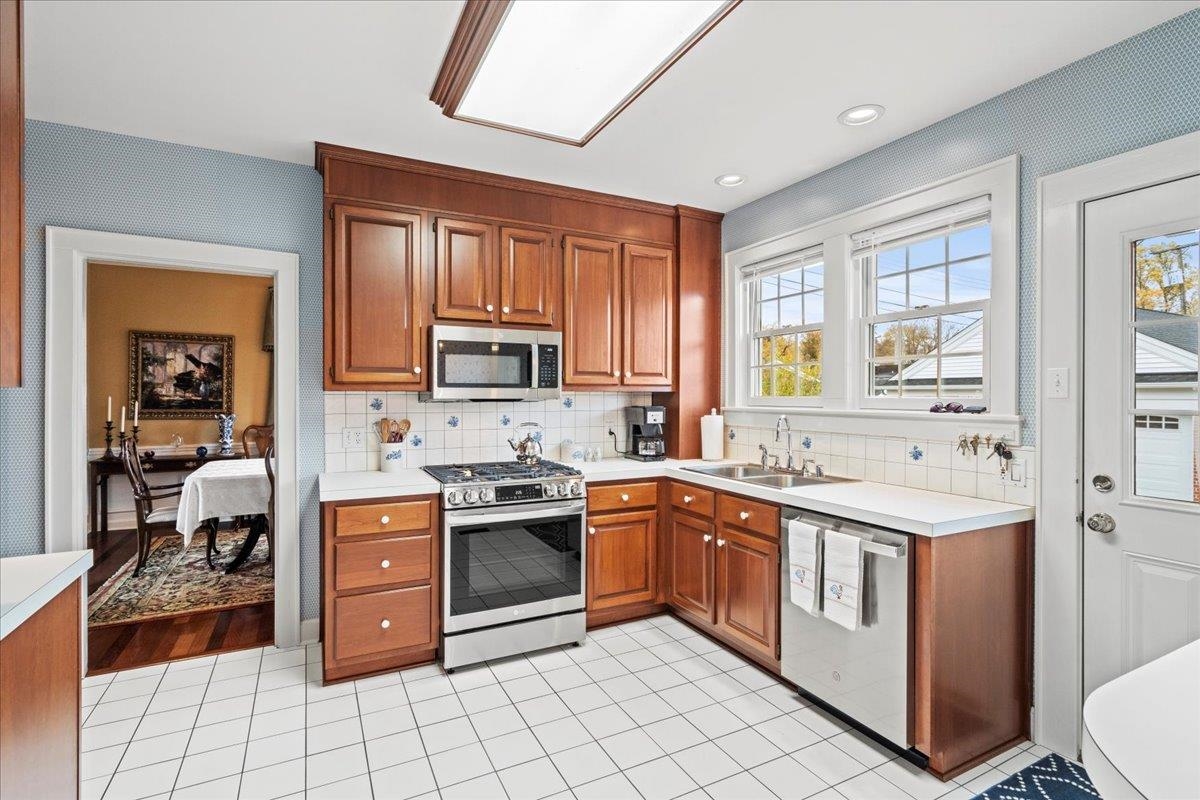 604 Ford Ave, Owensboro, Kentucky 42301, 4 Bedrooms Bedrooms, ,2 BathroomsBathrooms,Single Family Residence,For Sale,Ford Ave,93532