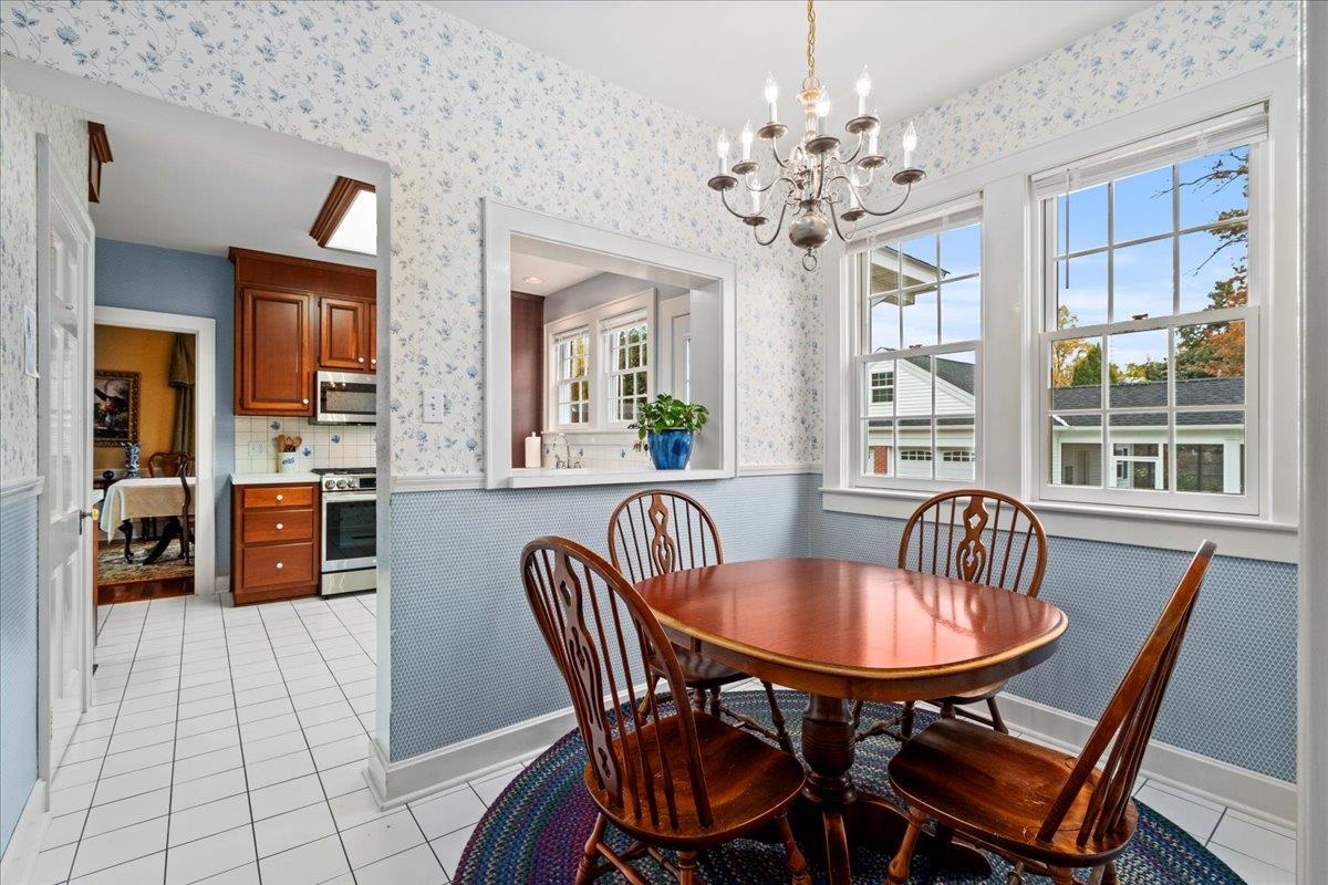 604 Ford Ave, Owensboro, Kentucky 42301, 4 Bedrooms Bedrooms, ,2 BathroomsBathrooms,Single Family Residence,For Sale,Ford Ave,93532