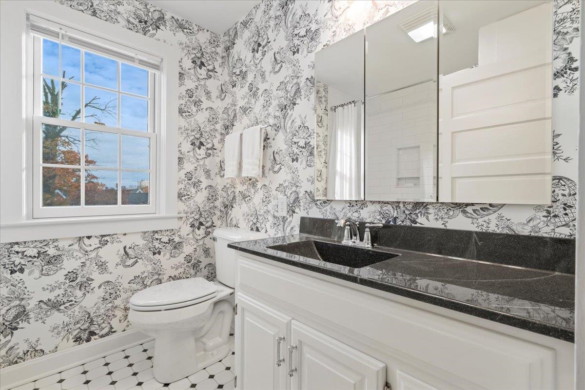 604 Ford Ave, Owensboro, Kentucky 42301, 4 Bedrooms Bedrooms, ,2 BathroomsBathrooms,Single Family Residence,For Sale,Ford Ave,93532