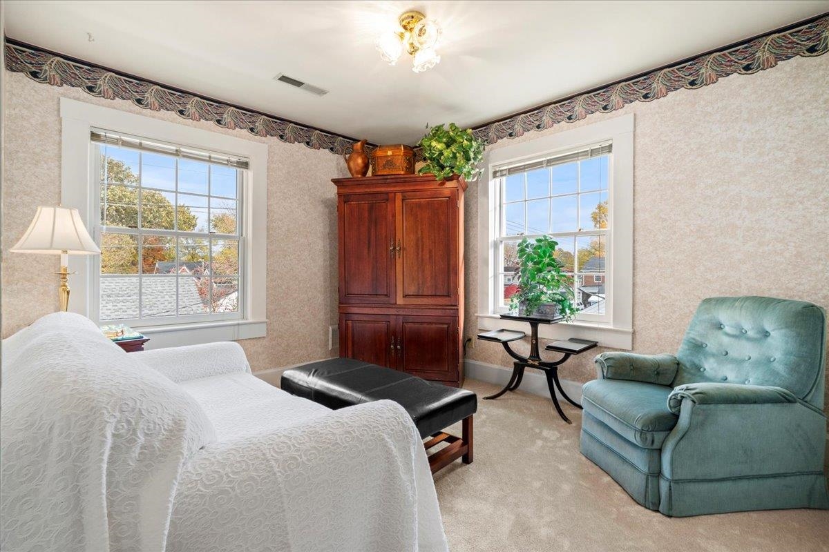 604 Ford Ave, Owensboro, Kentucky 42301, 4 Bedrooms Bedrooms, ,2 BathroomsBathrooms,Single Family Residence,For Sale,Ford Ave,93532