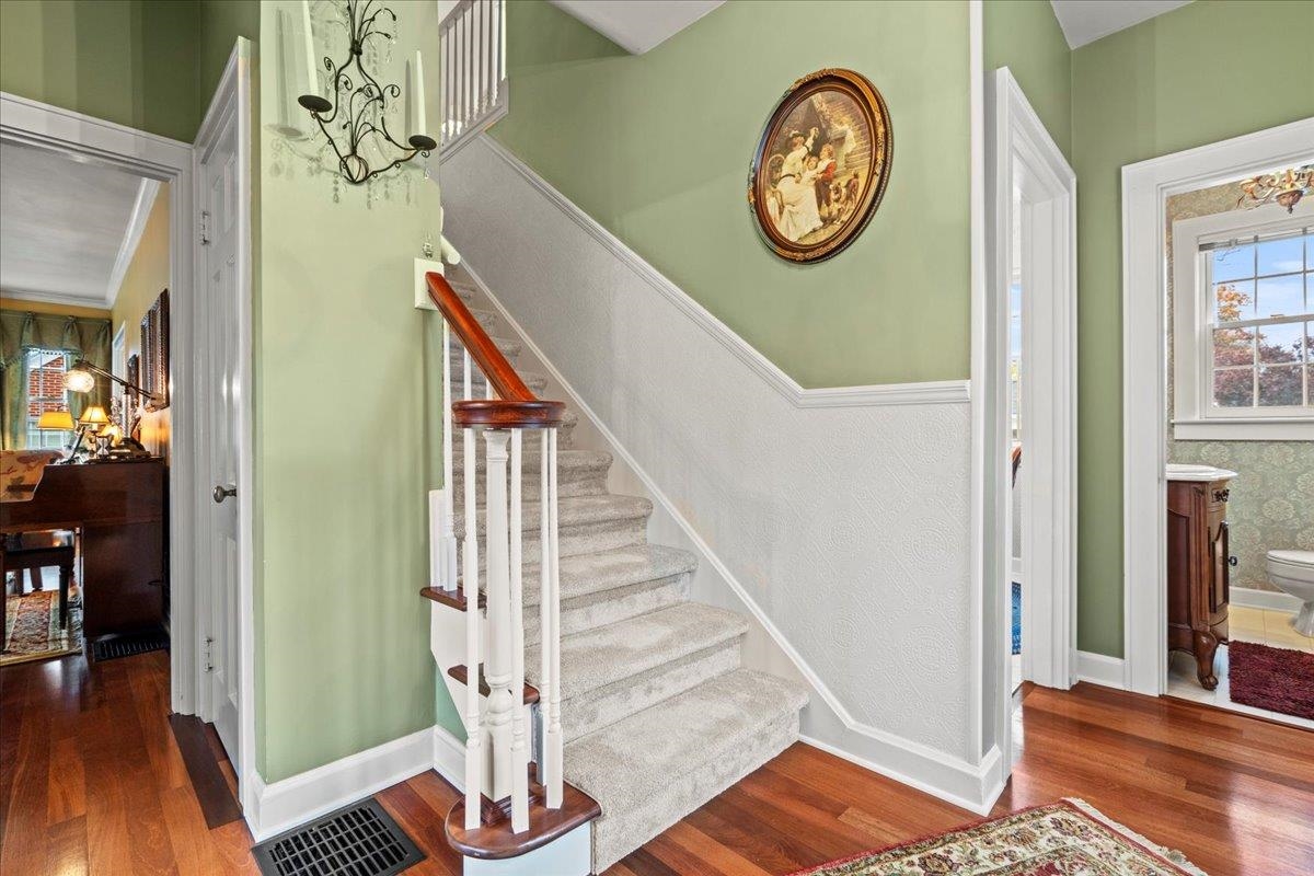 604 Ford Ave, Owensboro, Kentucky 42301, 4 Bedrooms Bedrooms, ,2 BathroomsBathrooms,Single Family Residence,For Sale,Ford Ave,93532