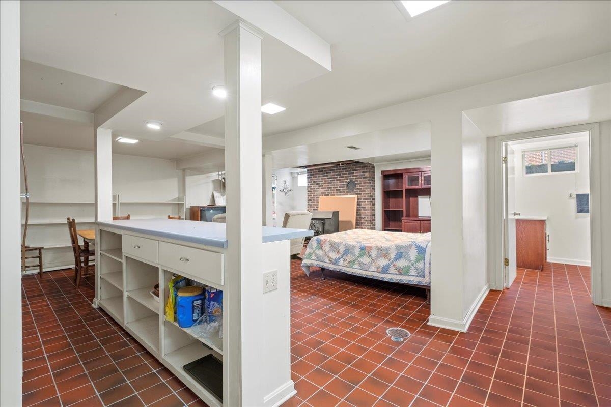 604 Ford Ave, Owensboro, Kentucky 42301, 4 Bedrooms Bedrooms, ,2 BathroomsBathrooms,Single Family Residence,For Sale,Ford Ave,93532