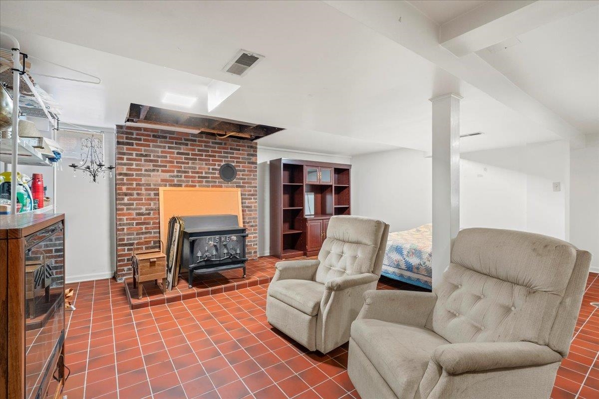 604 Ford Ave, Owensboro, Kentucky 42301, 4 Bedrooms Bedrooms, ,2 BathroomsBathrooms,Single Family Residence,For Sale,Ford Ave,93532