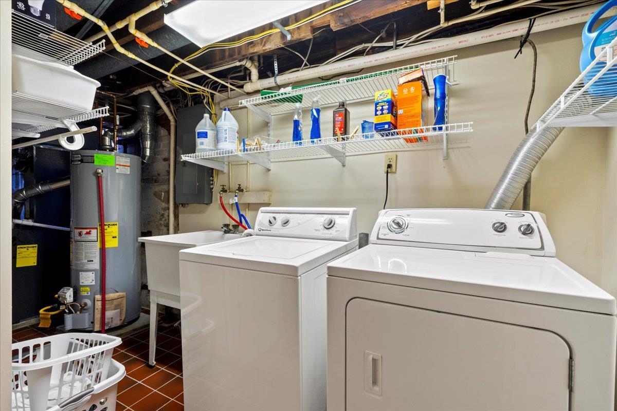 604 Ford Ave, Owensboro, Kentucky 42301, 4 Bedrooms Bedrooms, ,2 BathroomsBathrooms,Single Family Residence,For Sale,Ford Ave,93532