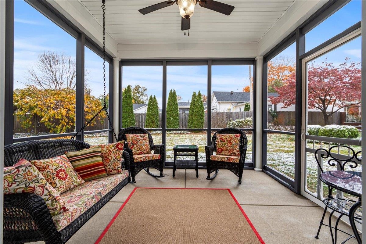 604 Ford Ave, Owensboro, Kentucky 42301, 4 Bedrooms Bedrooms, ,2 BathroomsBathrooms,Single Family Residence,For Sale,Ford Ave,93532