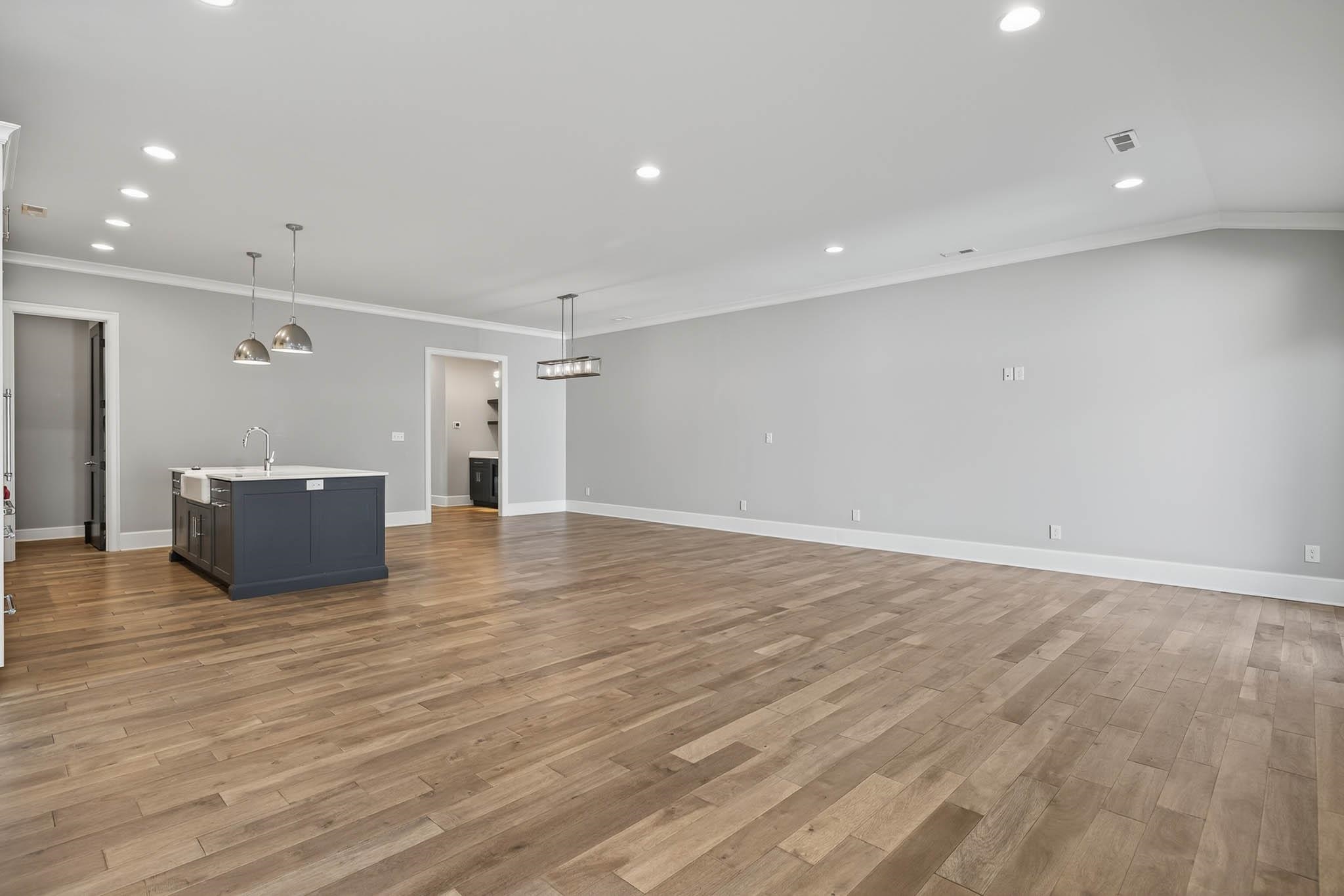 1047 Hill Avenue, Owensboro, Kentucky 42301, 4 Bedrooms Bedrooms, ,2 BathroomsBathrooms,Condominium,For Sale,Hill Avenue,93533