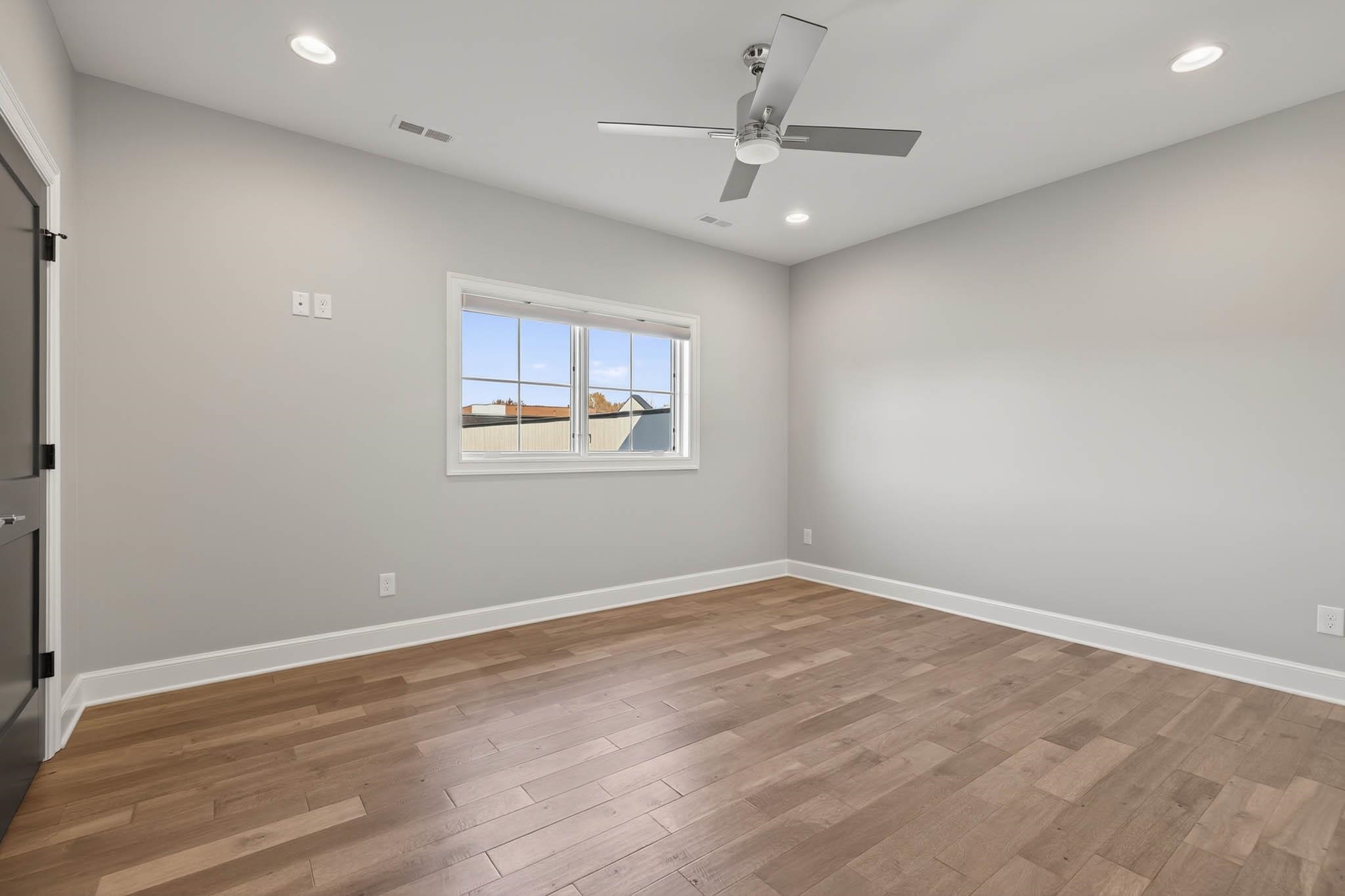 1047 Hill Avenue, Owensboro, Kentucky 42301, 4 Bedrooms Bedrooms, ,2 BathroomsBathrooms,Condominium,For Sale,Hill Avenue,93533