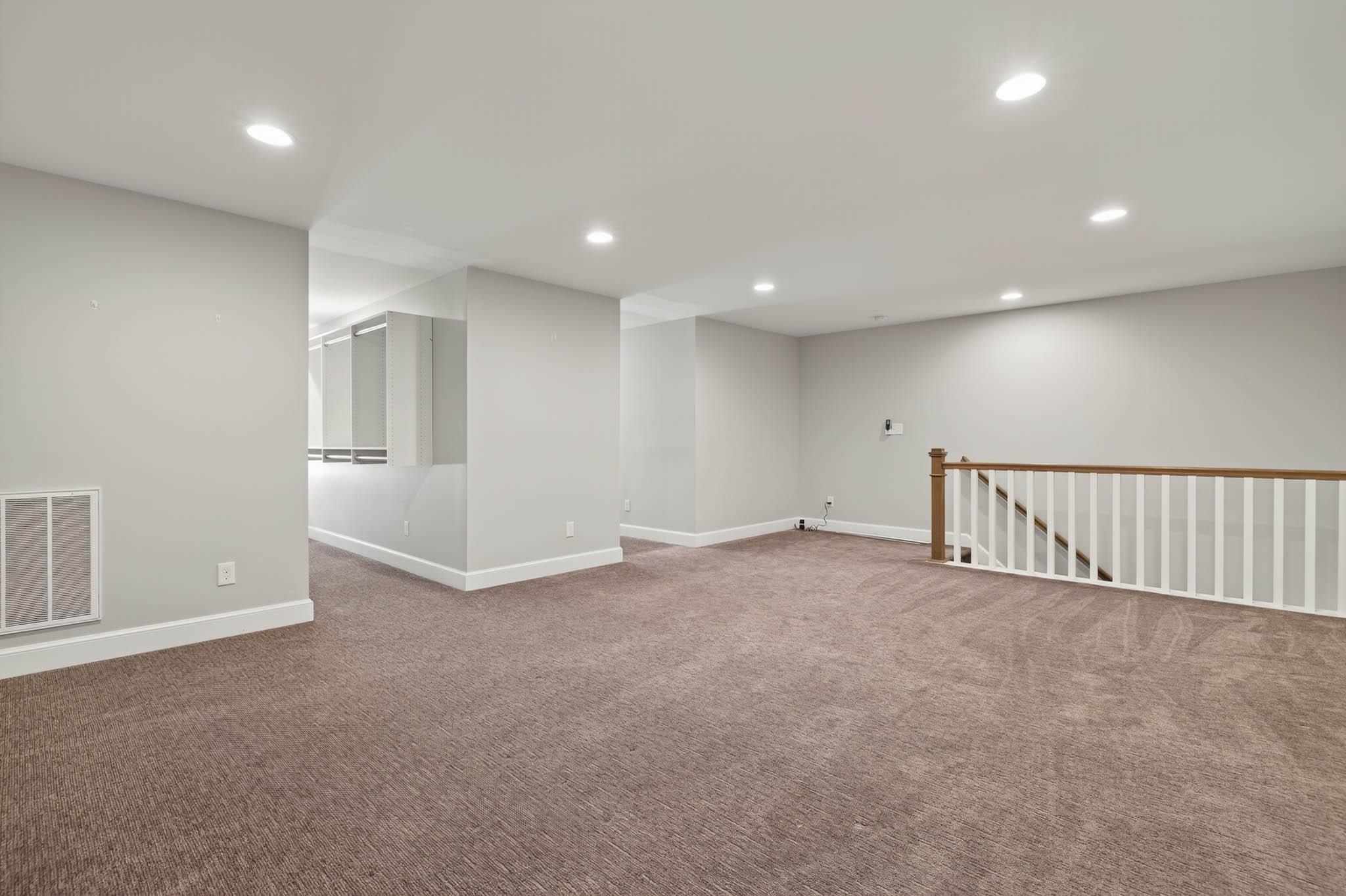 1047 Hill Avenue, Owensboro, Kentucky 42301, 4 Bedrooms Bedrooms, ,2 BathroomsBathrooms,Condominium,For Sale,Hill Avenue,93533