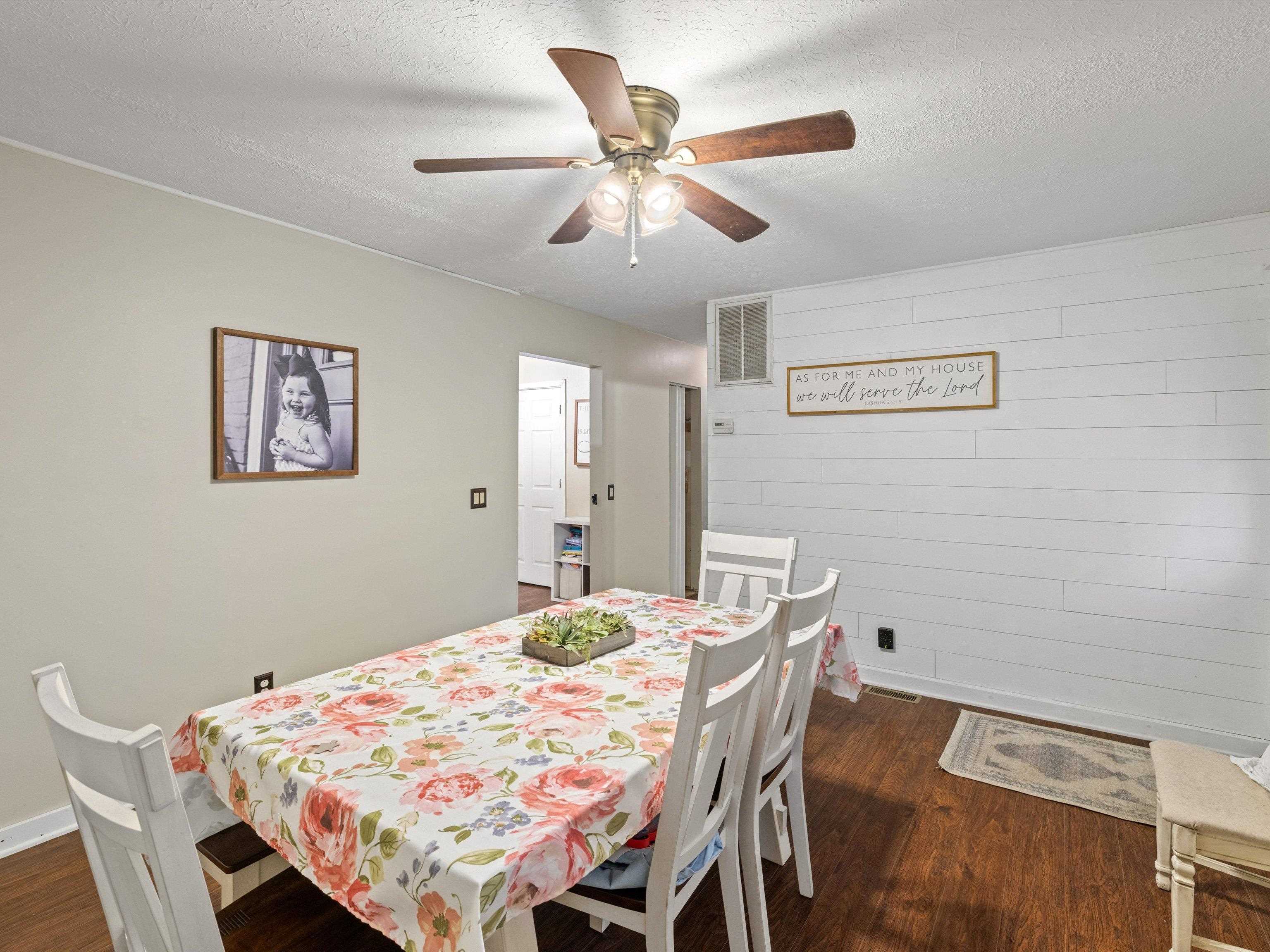 118 Thelma Ridge Rd, Centertown, Kentucky 42328, 3 Bedrooms Bedrooms, ,1 BathroomBathrooms,Single Family Residence,For Sale,Thelma Ridge Rd,93534