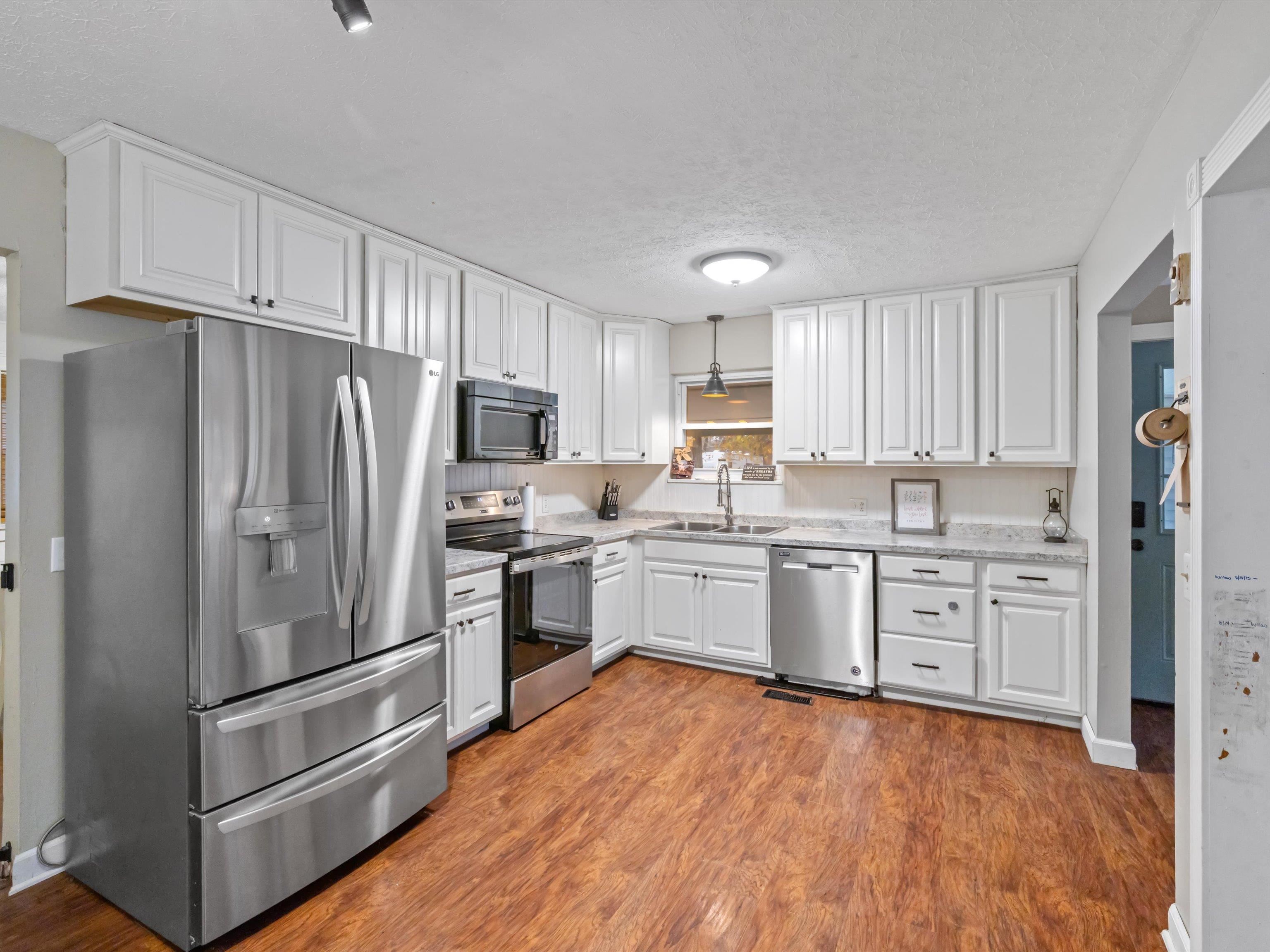 118 Thelma Ridge Rd, Centertown, Kentucky 42328, 3 Bedrooms Bedrooms, ,1 BathroomBathrooms,Single Family Residence,For Sale,Thelma Ridge Rd,93534