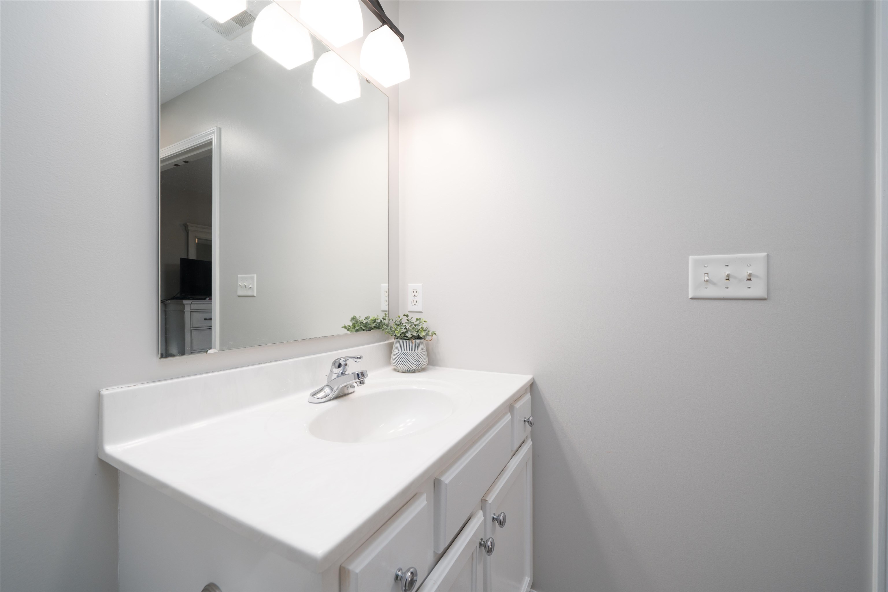 421 Newbury Ct, Owensboro, Kentucky 42301, 3 Bedrooms Bedrooms, ,2 BathroomsBathrooms,Single Family Residence,For Sale,Newbury Ct,93535